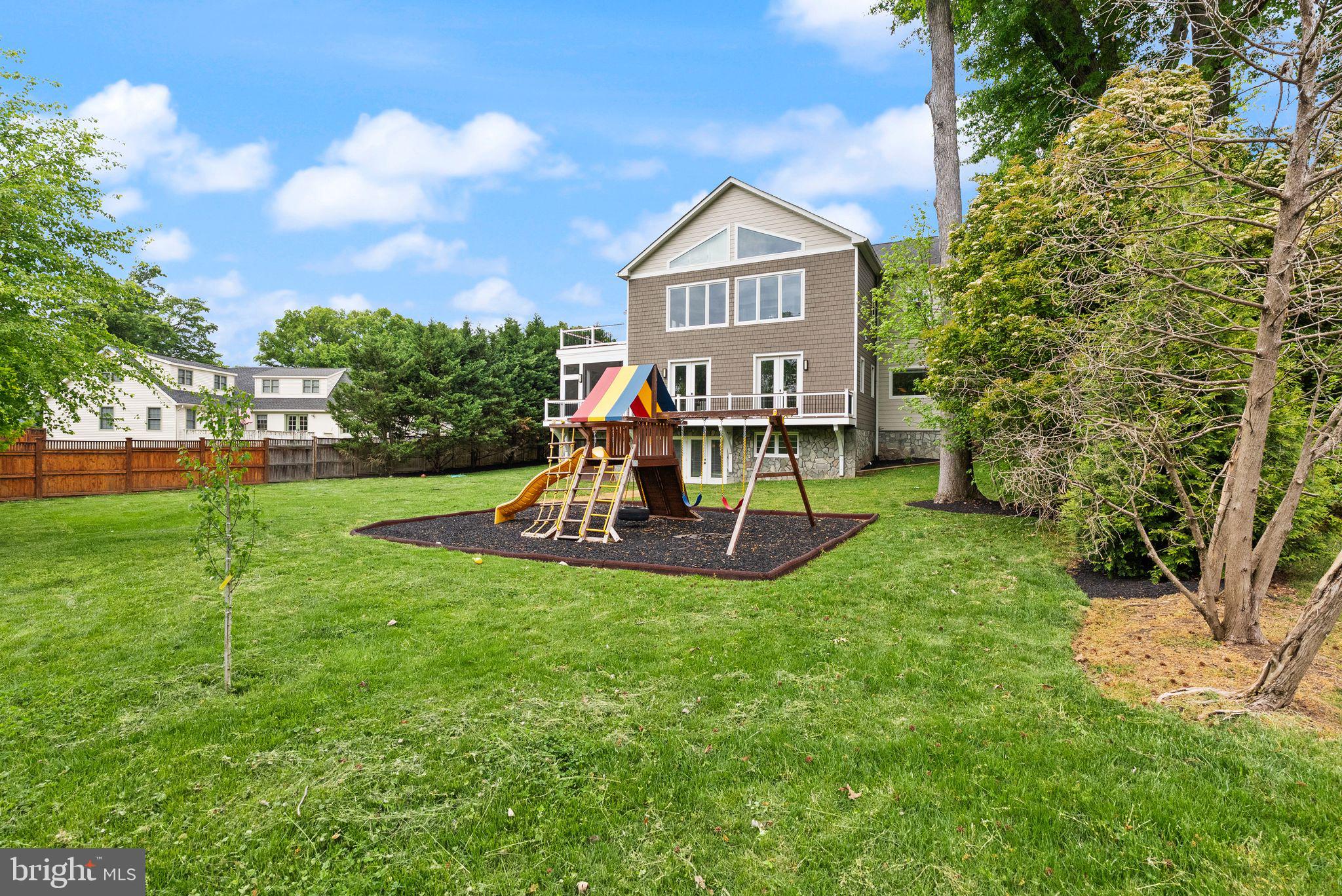 MT VERNON TERRACE - Residential