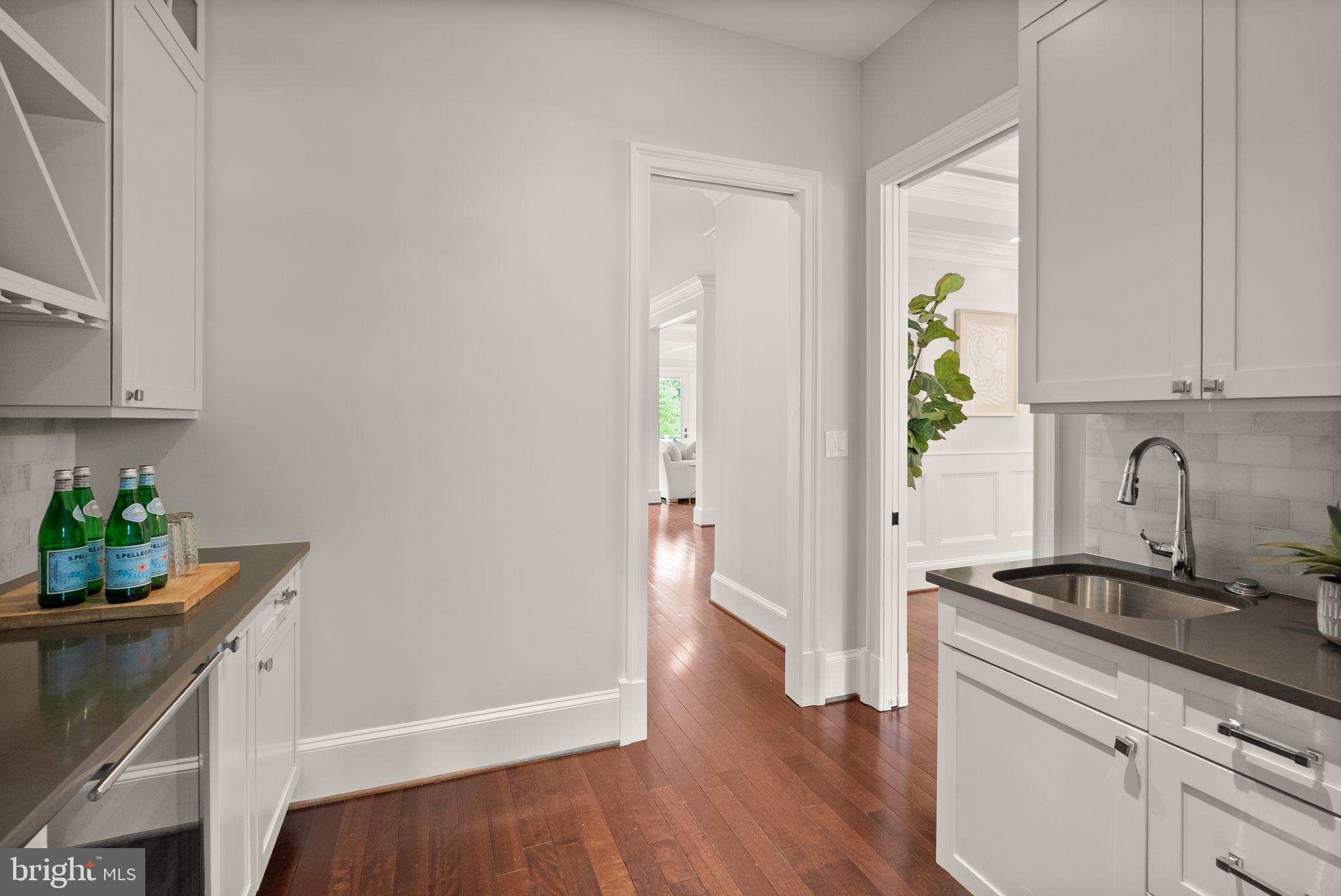 MT VERNON TERRACE - Residential