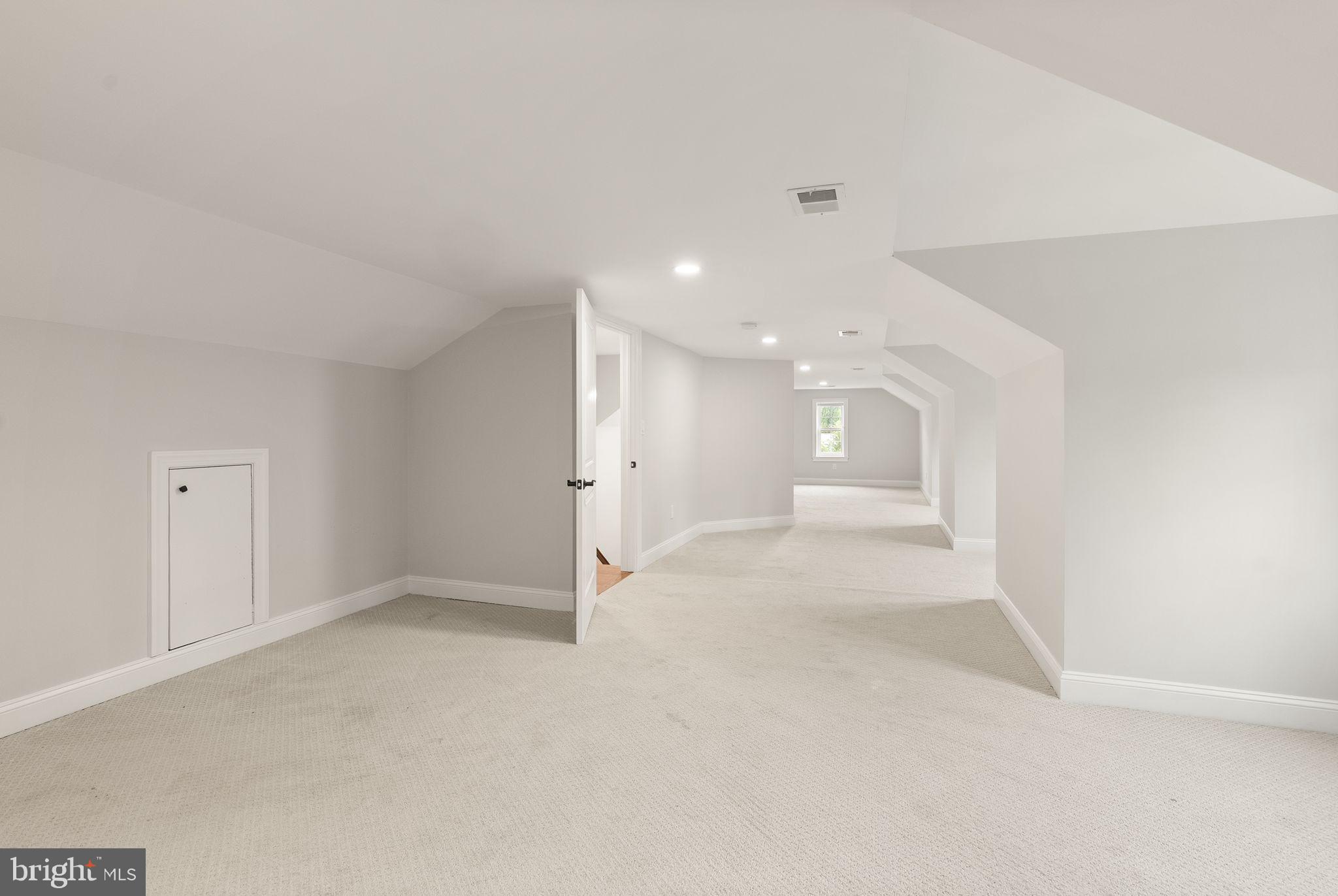MT VERNON TERRACE - Residential