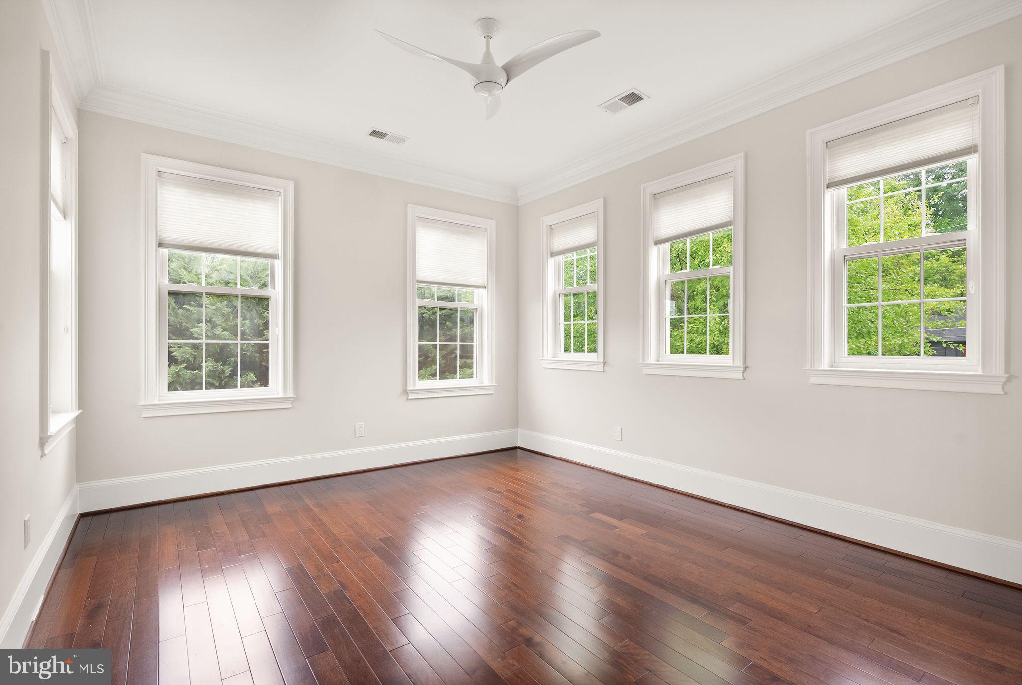MT VERNON TERRACE - Residential