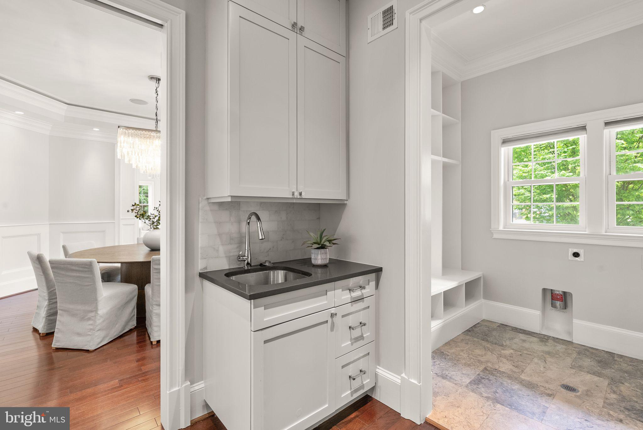 MT VERNON TERRACE - Residential