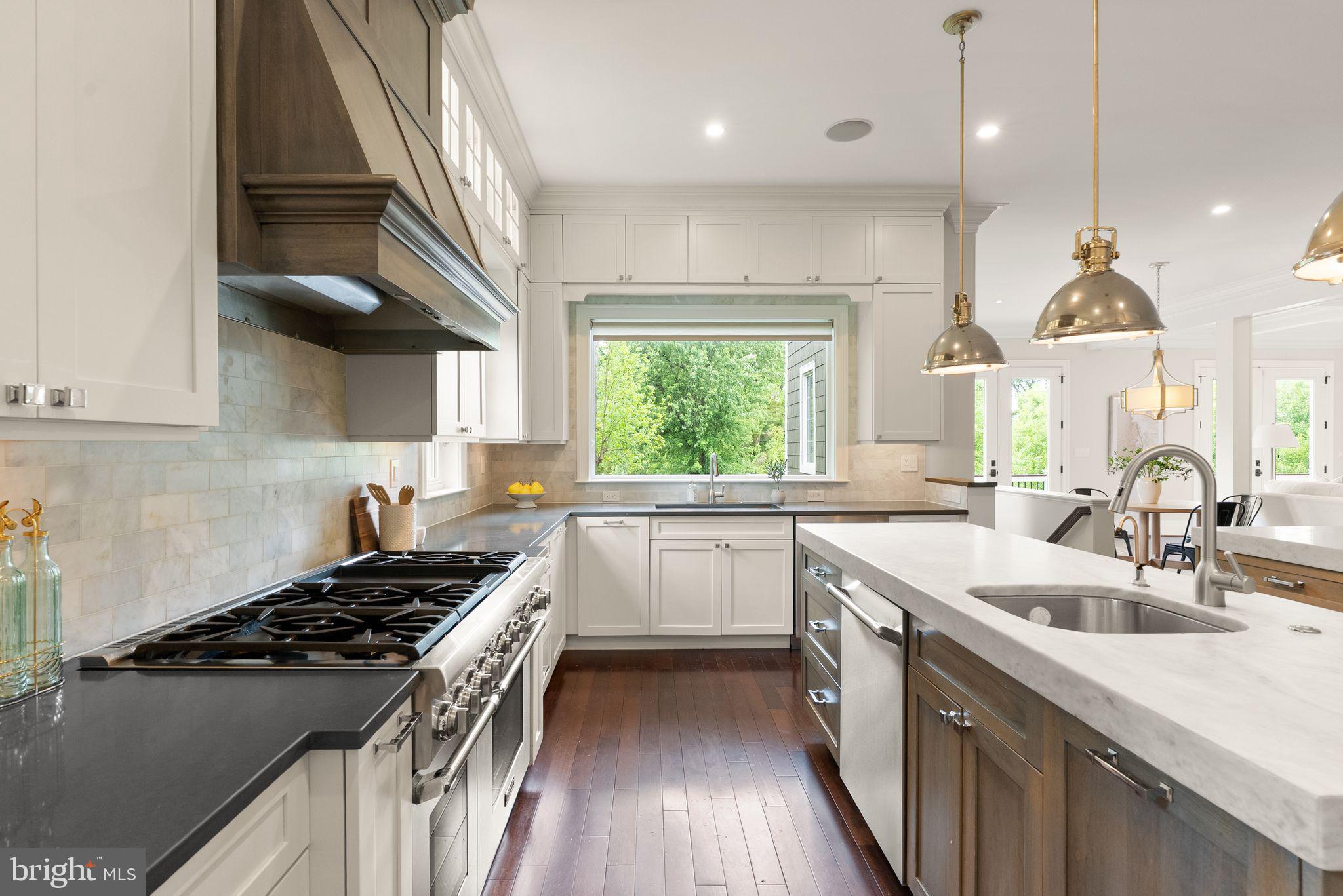MT VERNON TERRACE - Residential