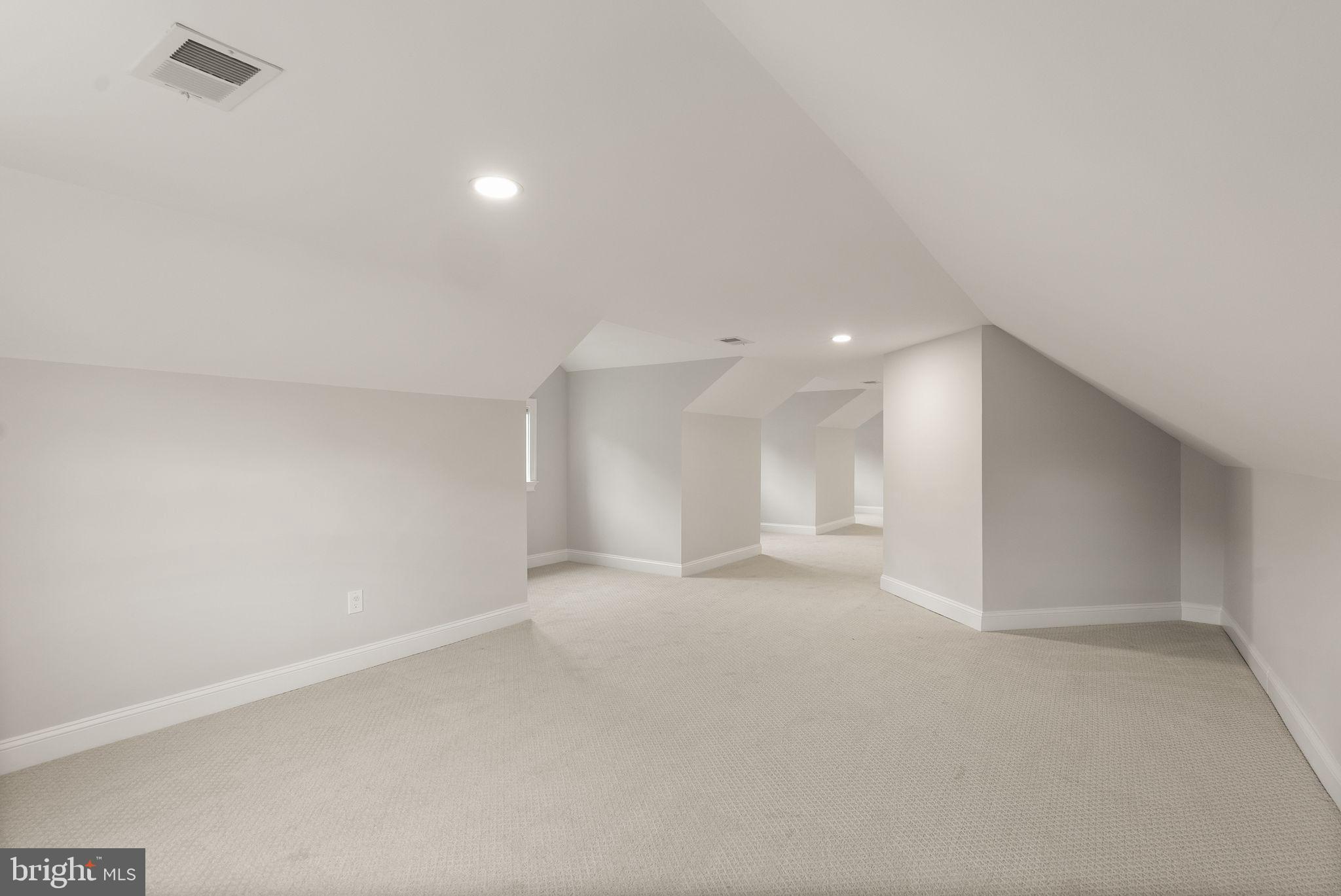 MT VERNON TERRACE - Residential