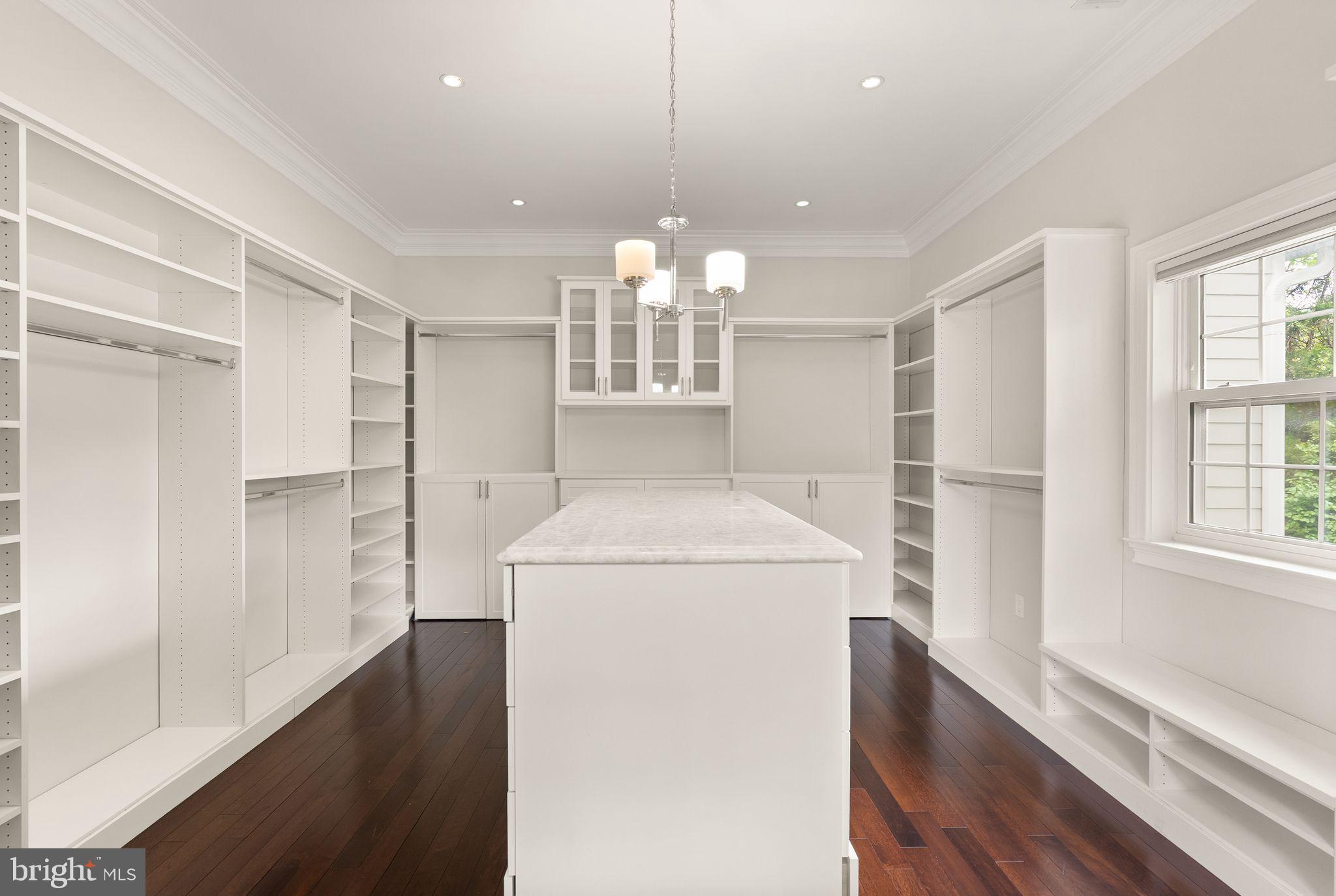 MT VERNON TERRACE - Residential