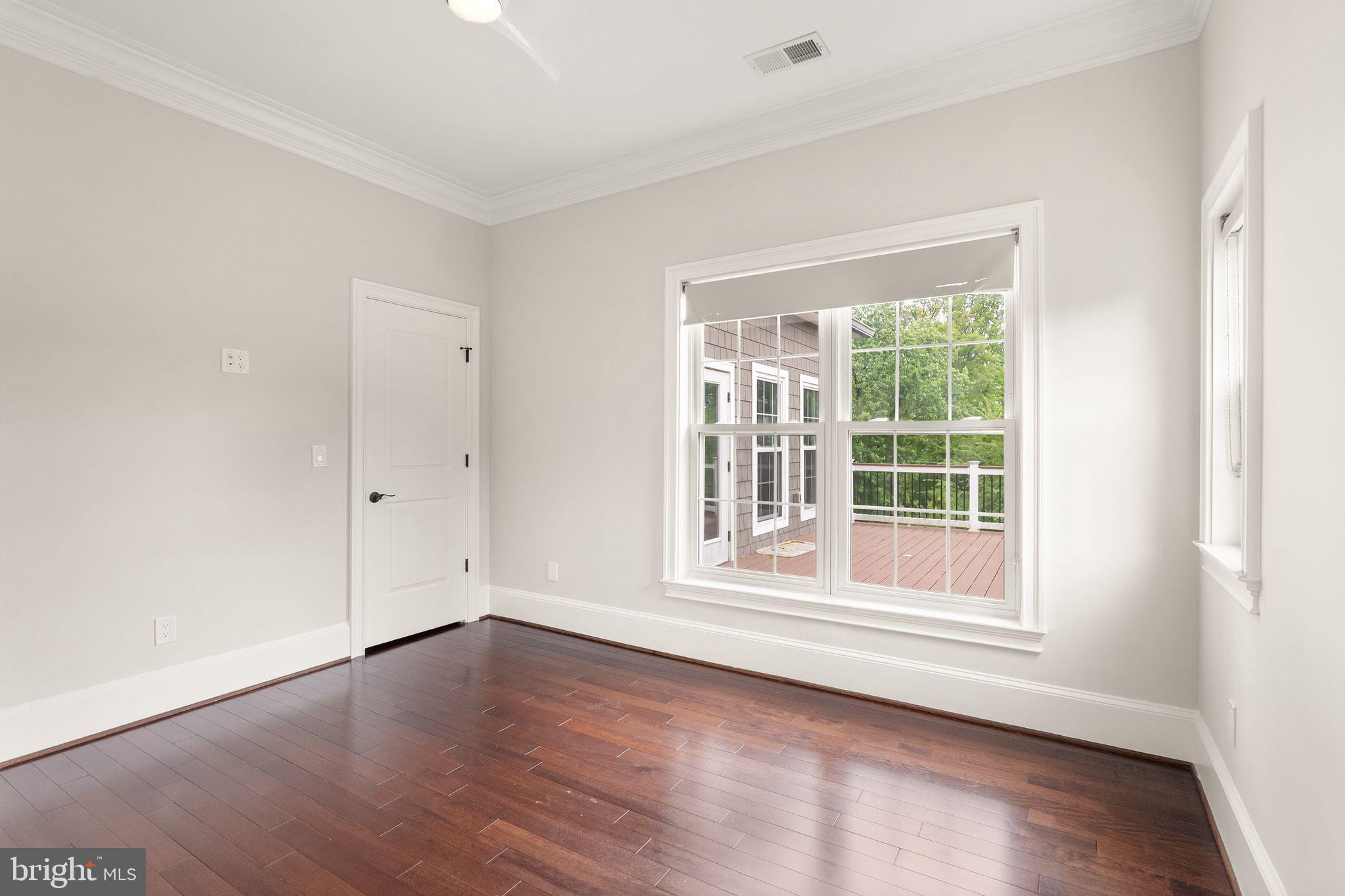 MT VERNON TERRACE - Residential