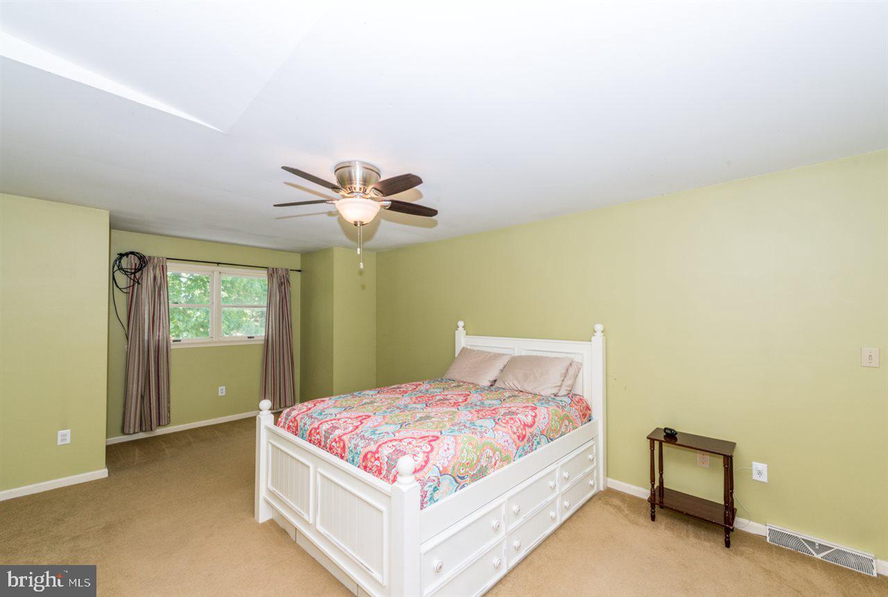 LAUREL HILLS - Residential