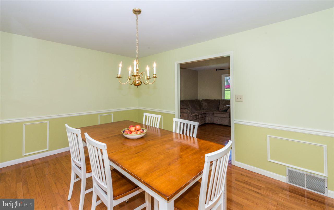 LAUREL HILLS - Residential