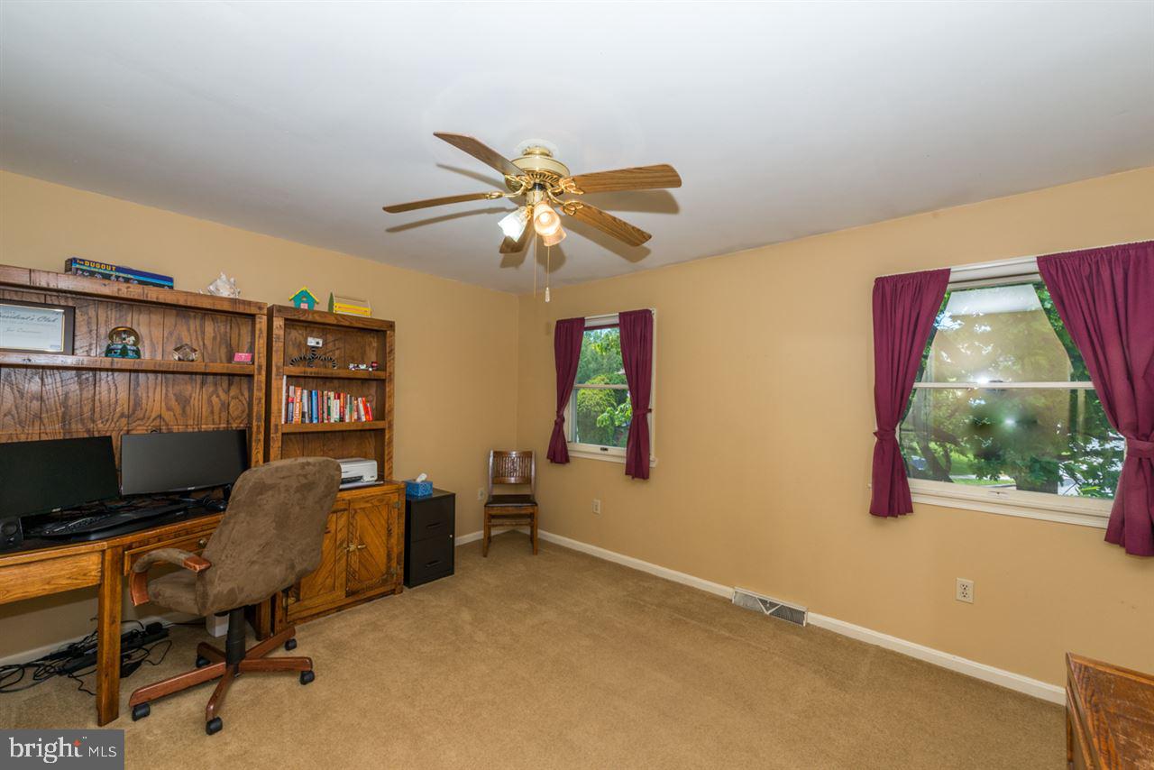 LAUREL HILLS - Residential