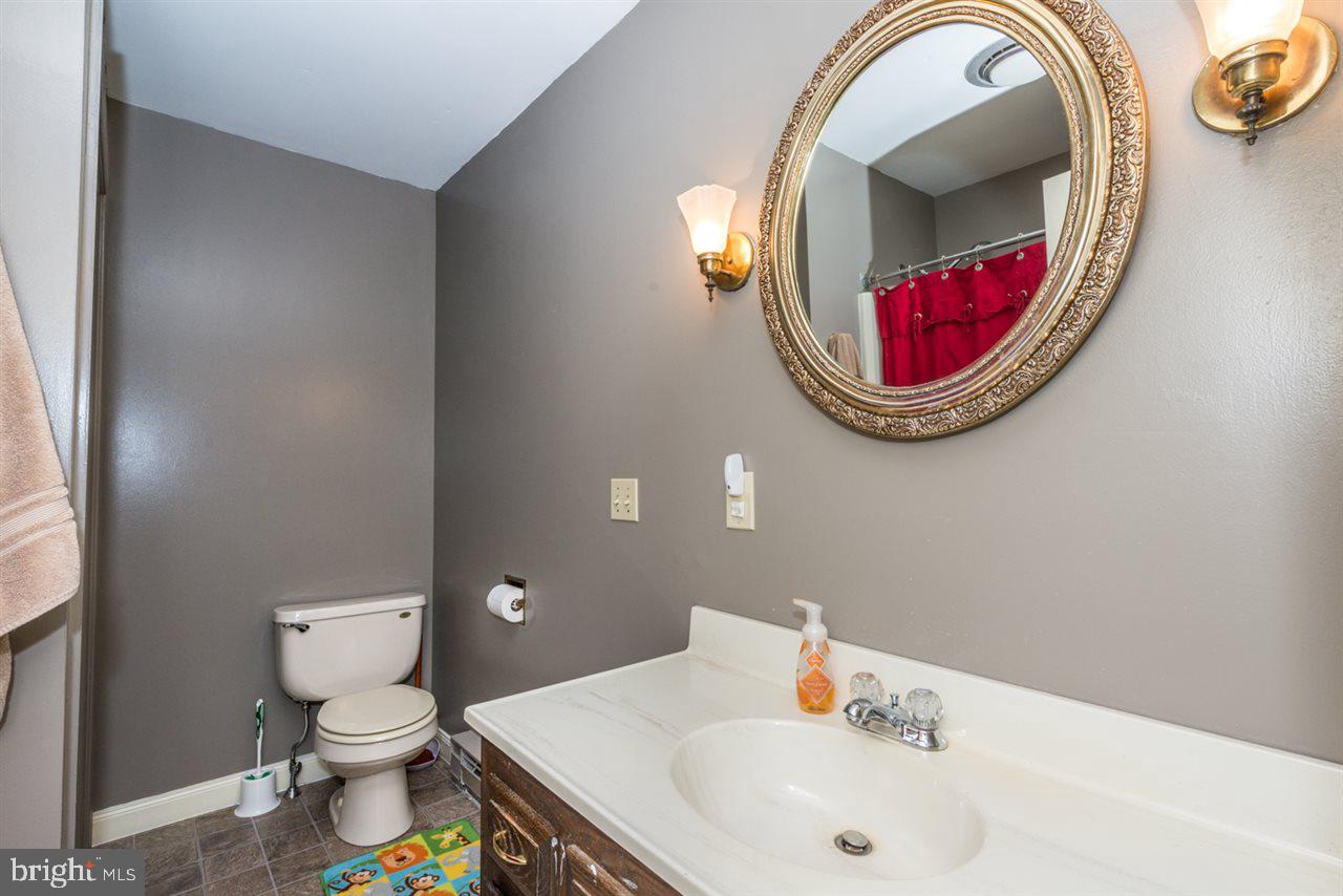 LAUREL HILLS - Residential