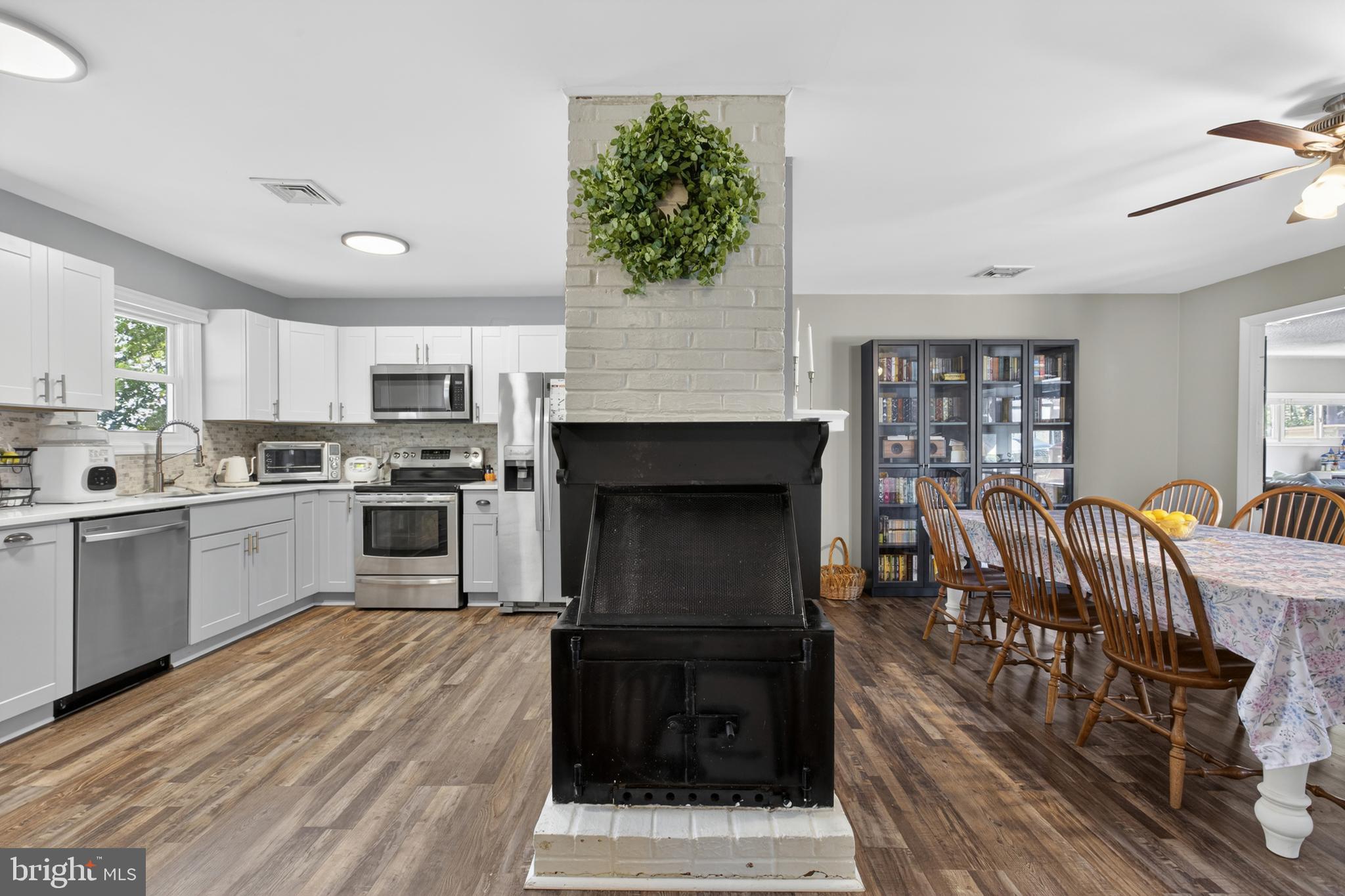 MAGNOLIA HILL - Residential
