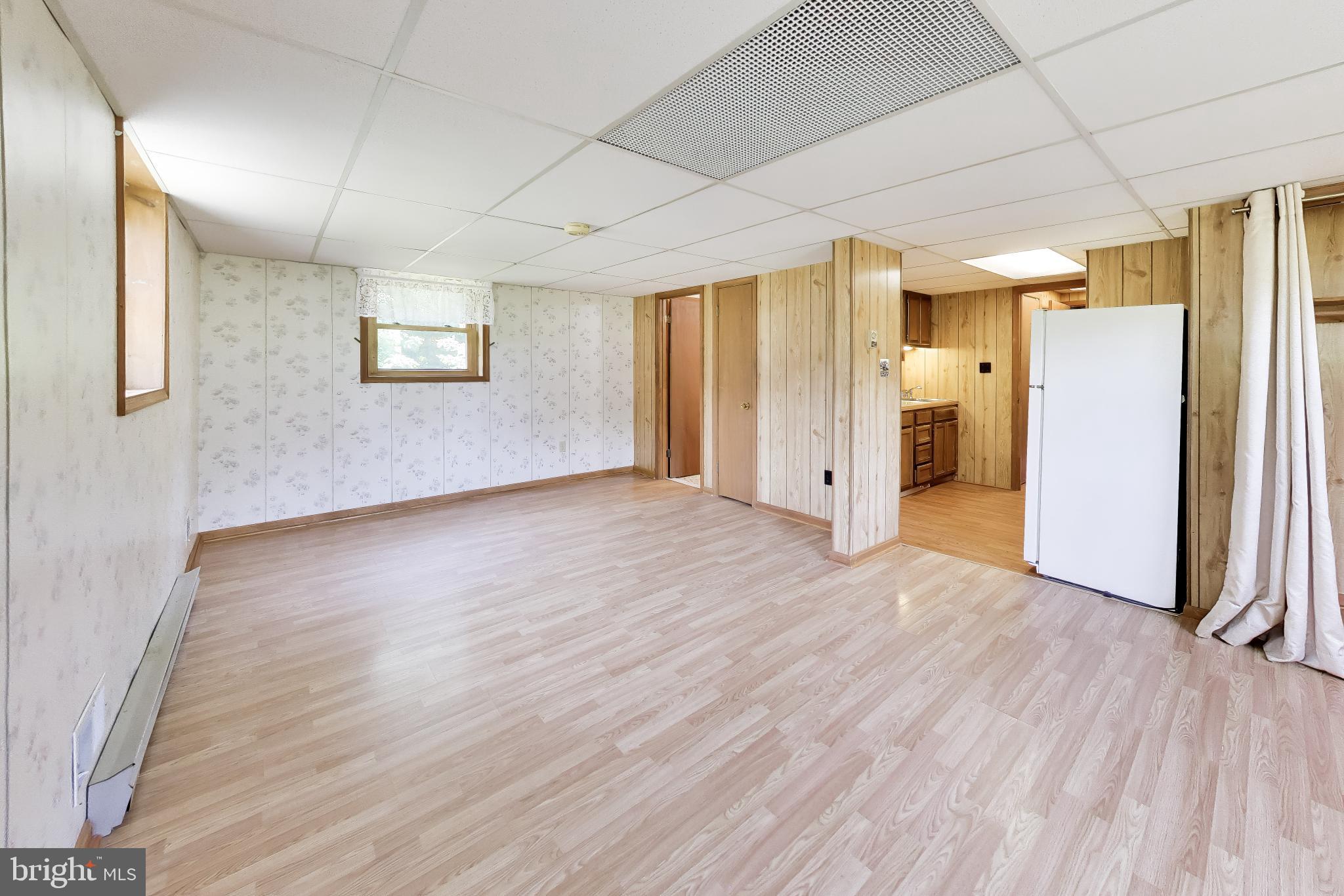ROLL ACRES - Residential
