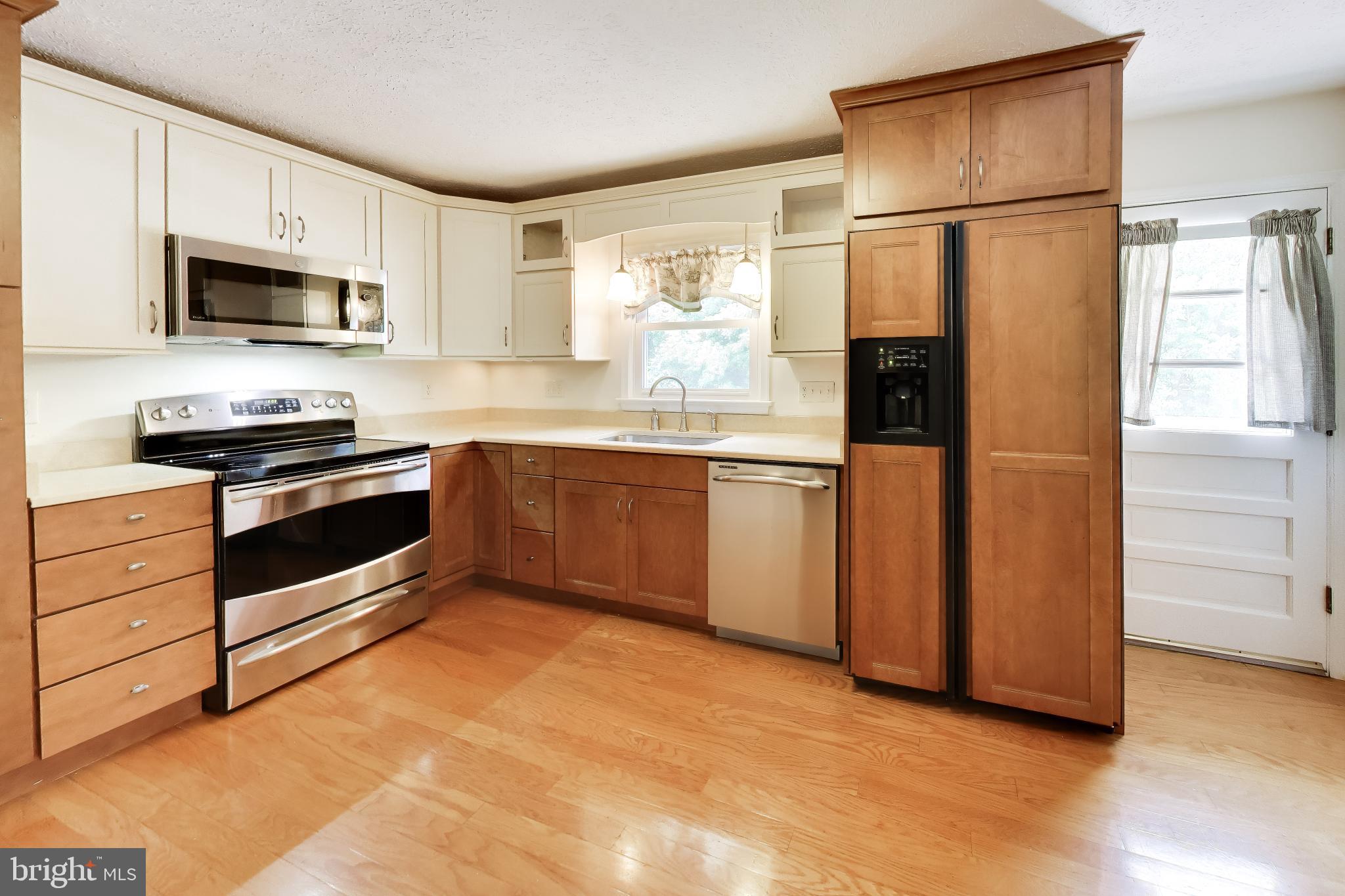 ROLL ACRES - Residential