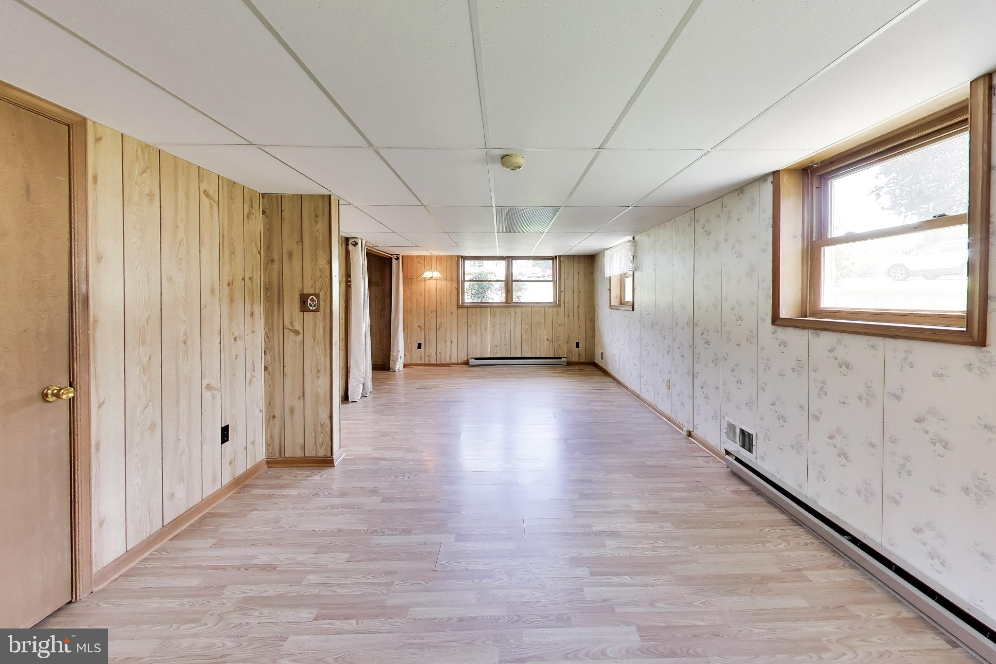 ROLL ACRES - Residential