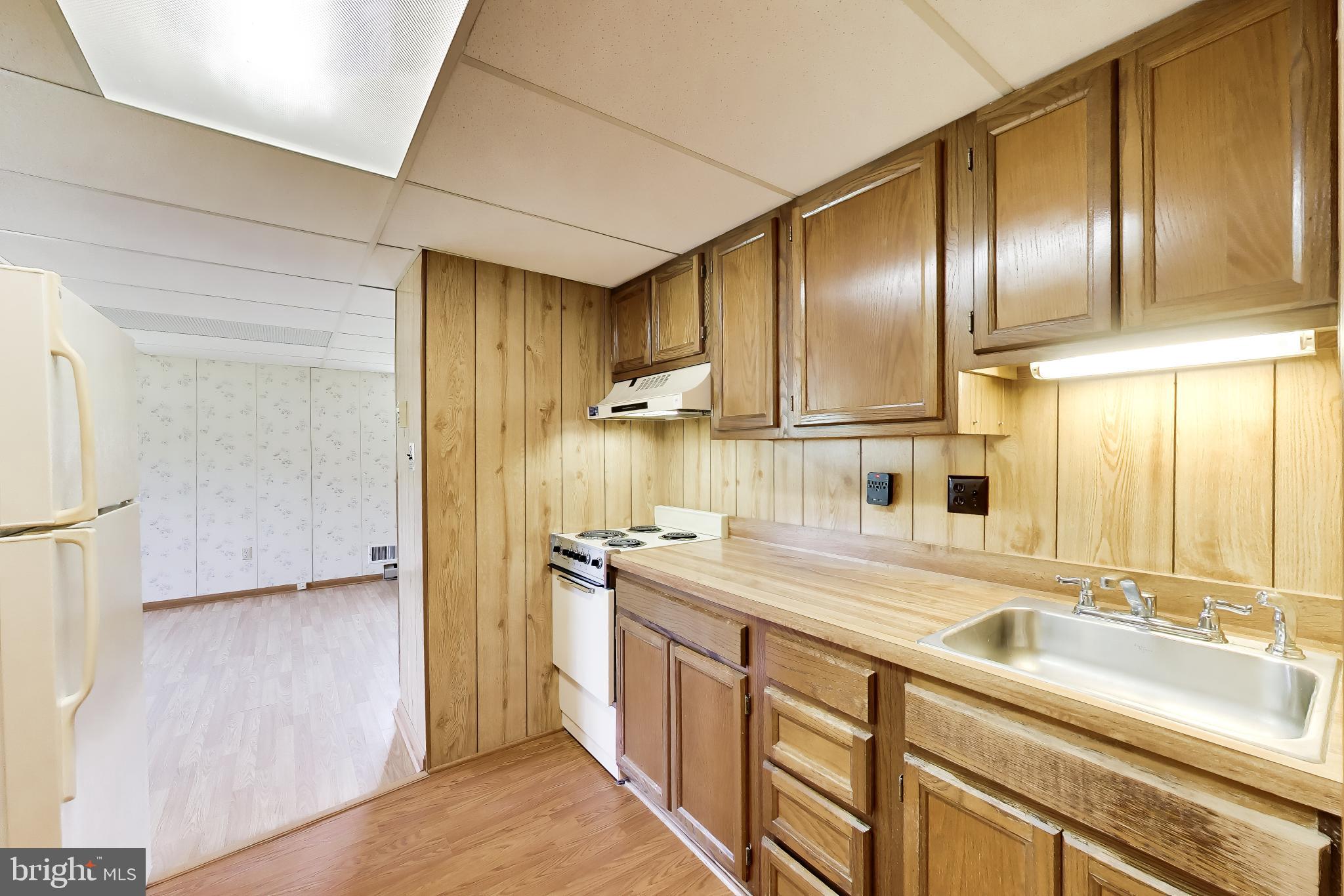 ROLL ACRES - Residential