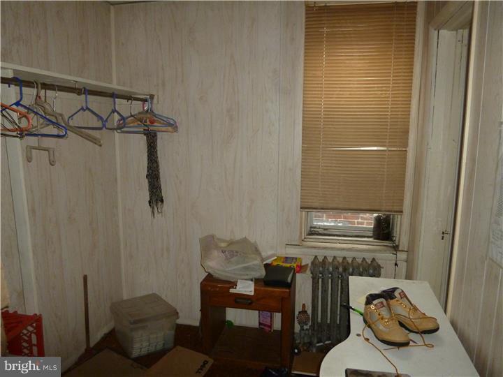 PHILADELPHIA (WEST) - Residential