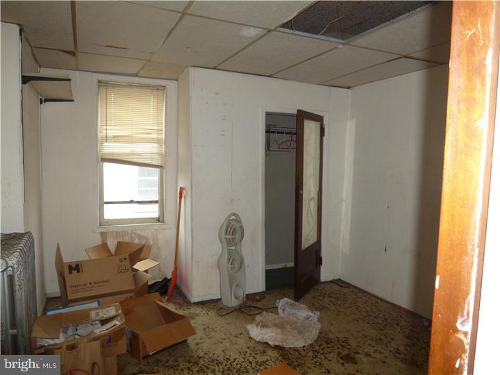 PHILADELPHIA (WEST) - Residential