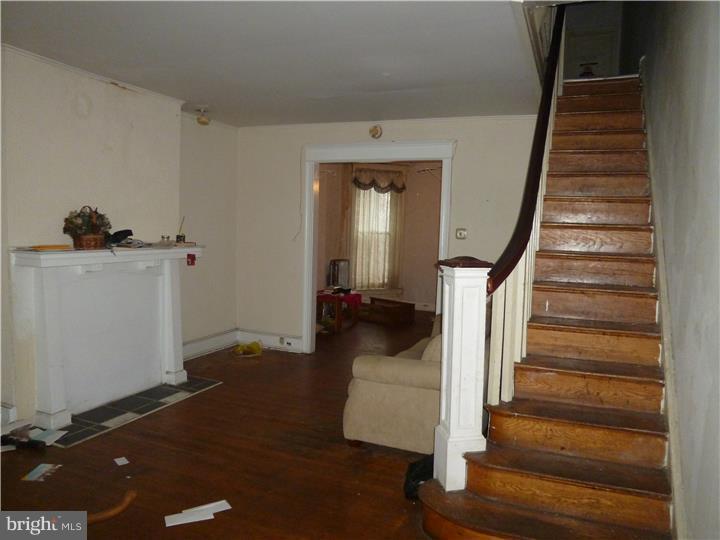 PHILADELPHIA (WEST) - Residential