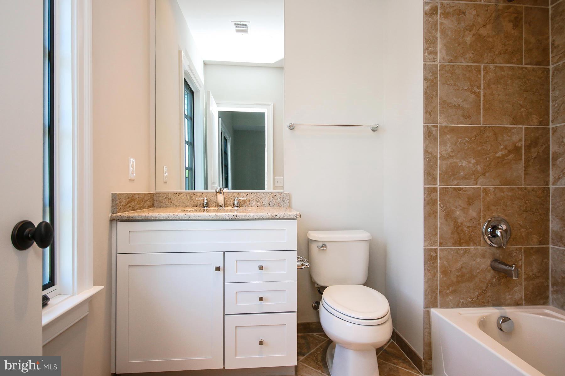 WEST MC LEAN - Residential