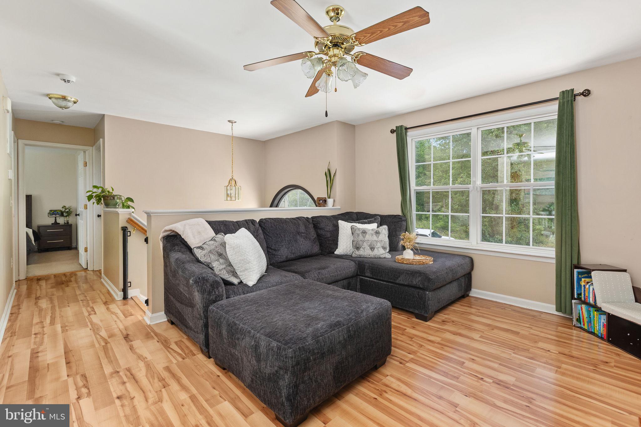 CAROLINE VILLAGE - Residential