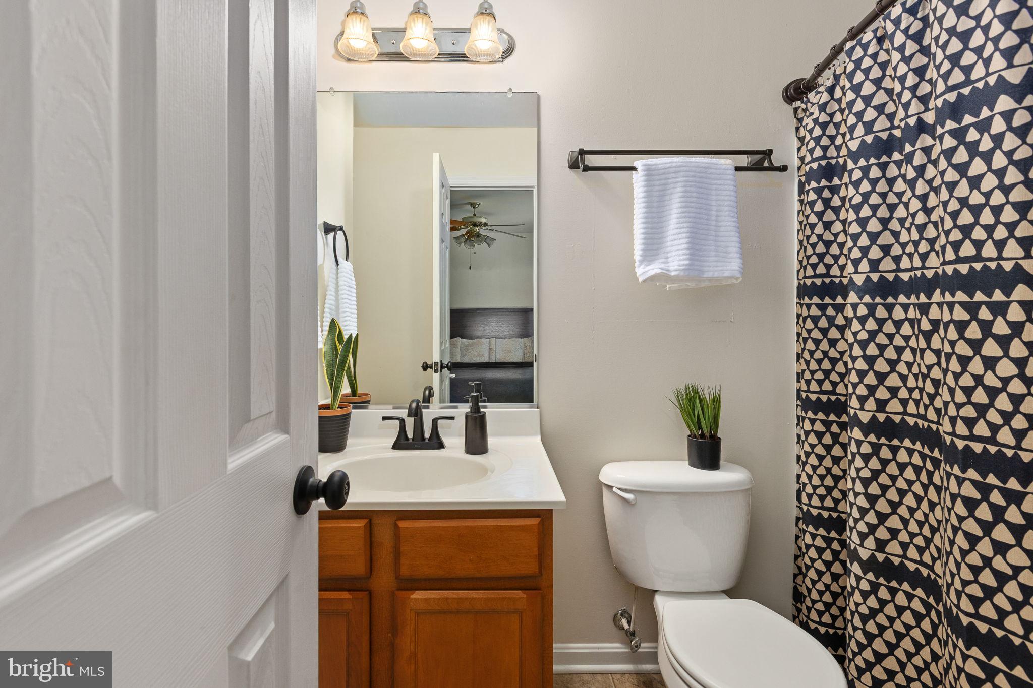 CAROLINE VILLAGE - Residential