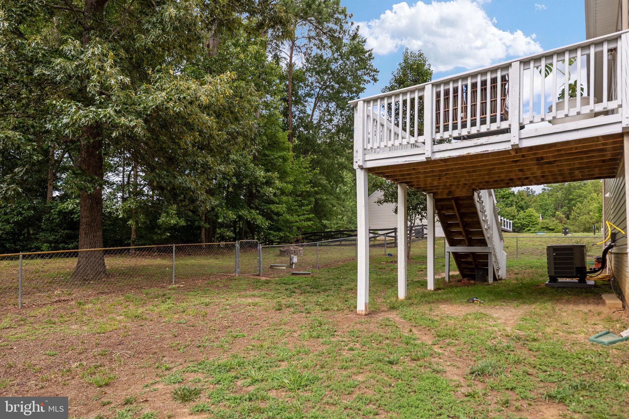 CAROLINE VILLAGE - Residential