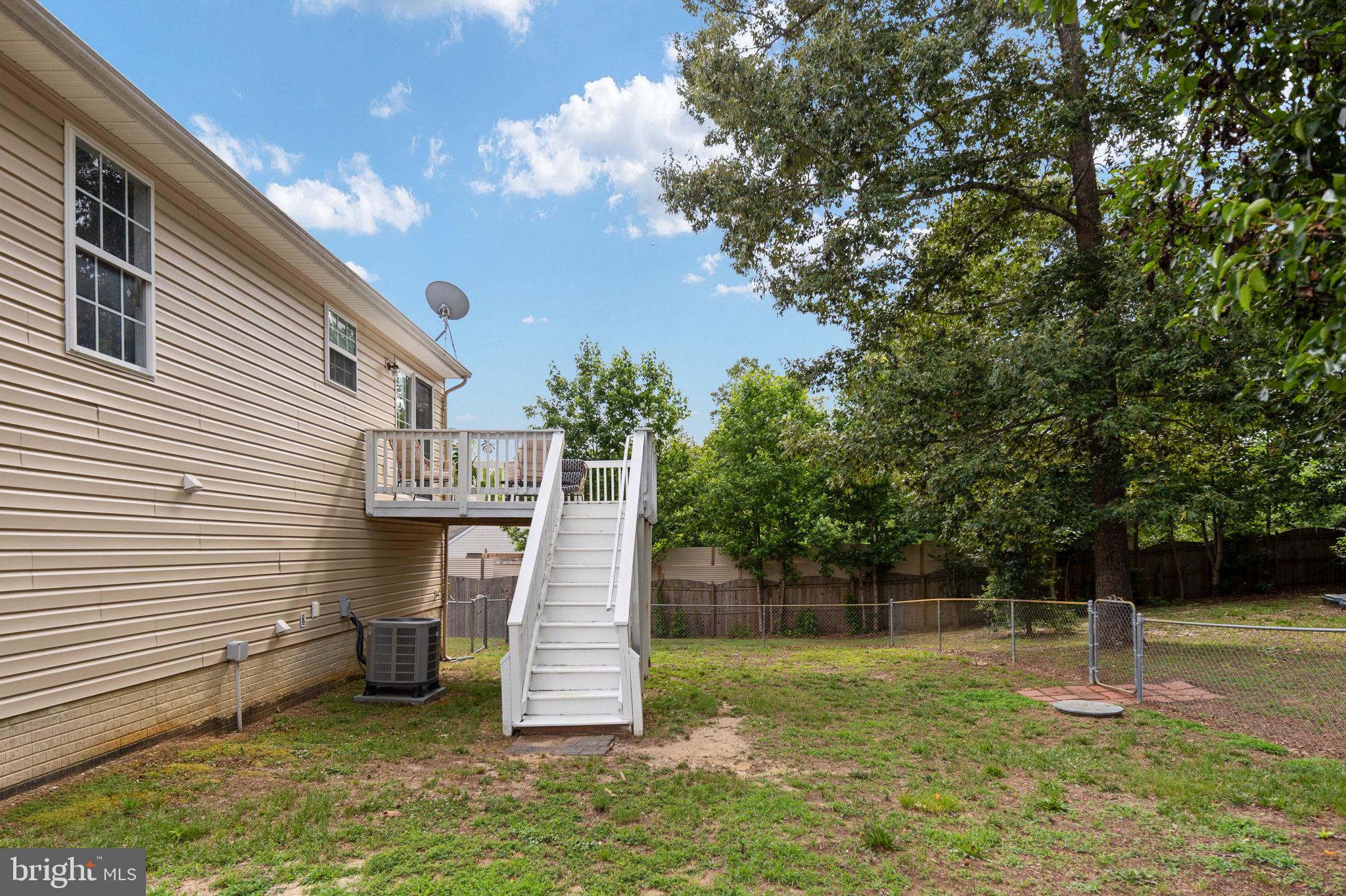 CAROLINE VILLAGE - Residential