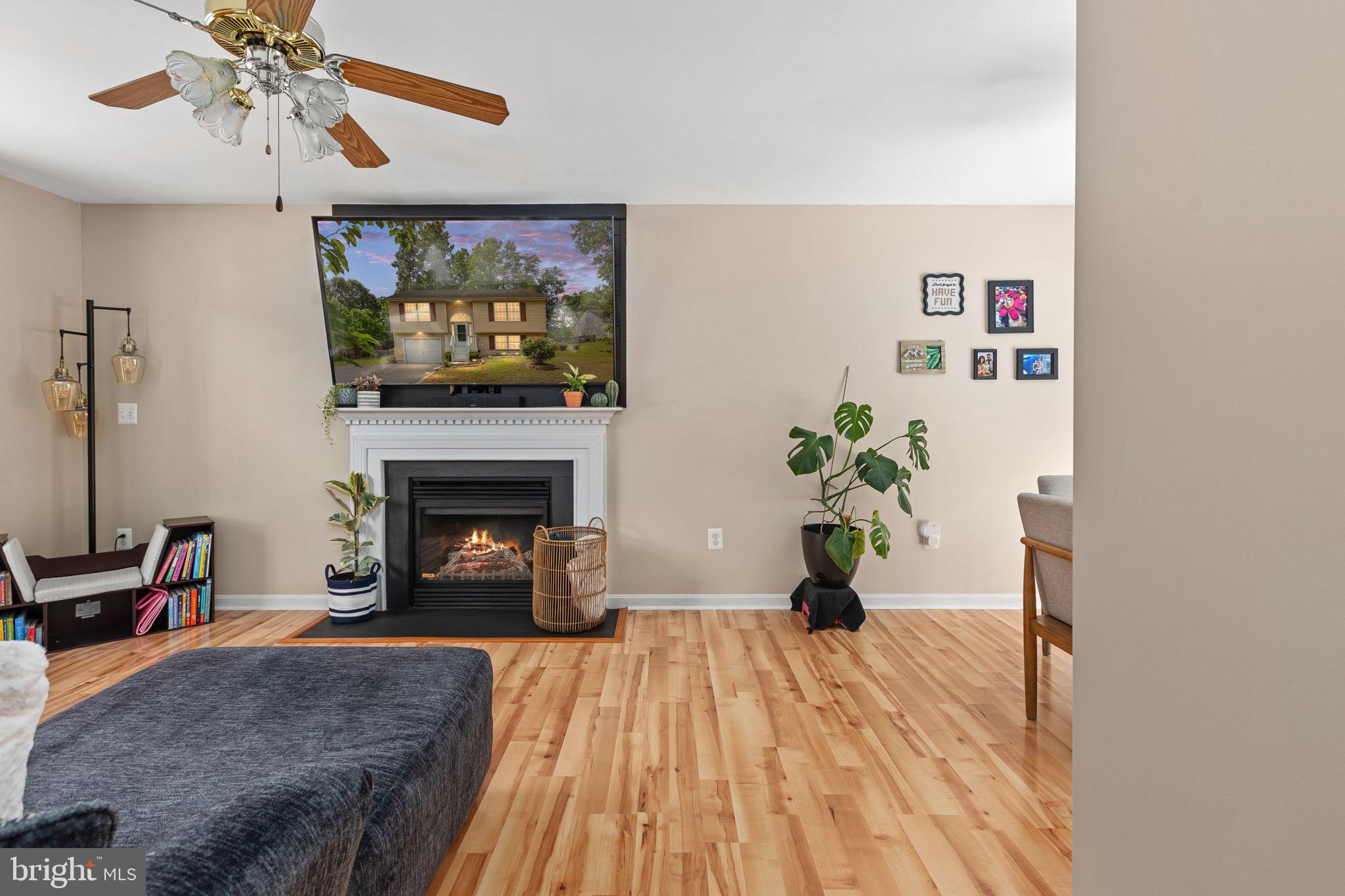 CAROLINE VILLAGE - Residential