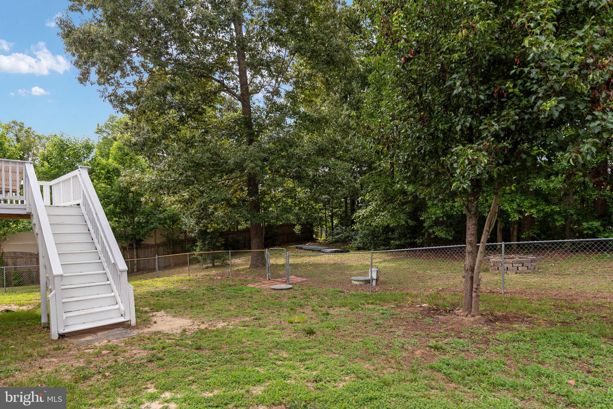 CAROLINE VILLAGE - Residential