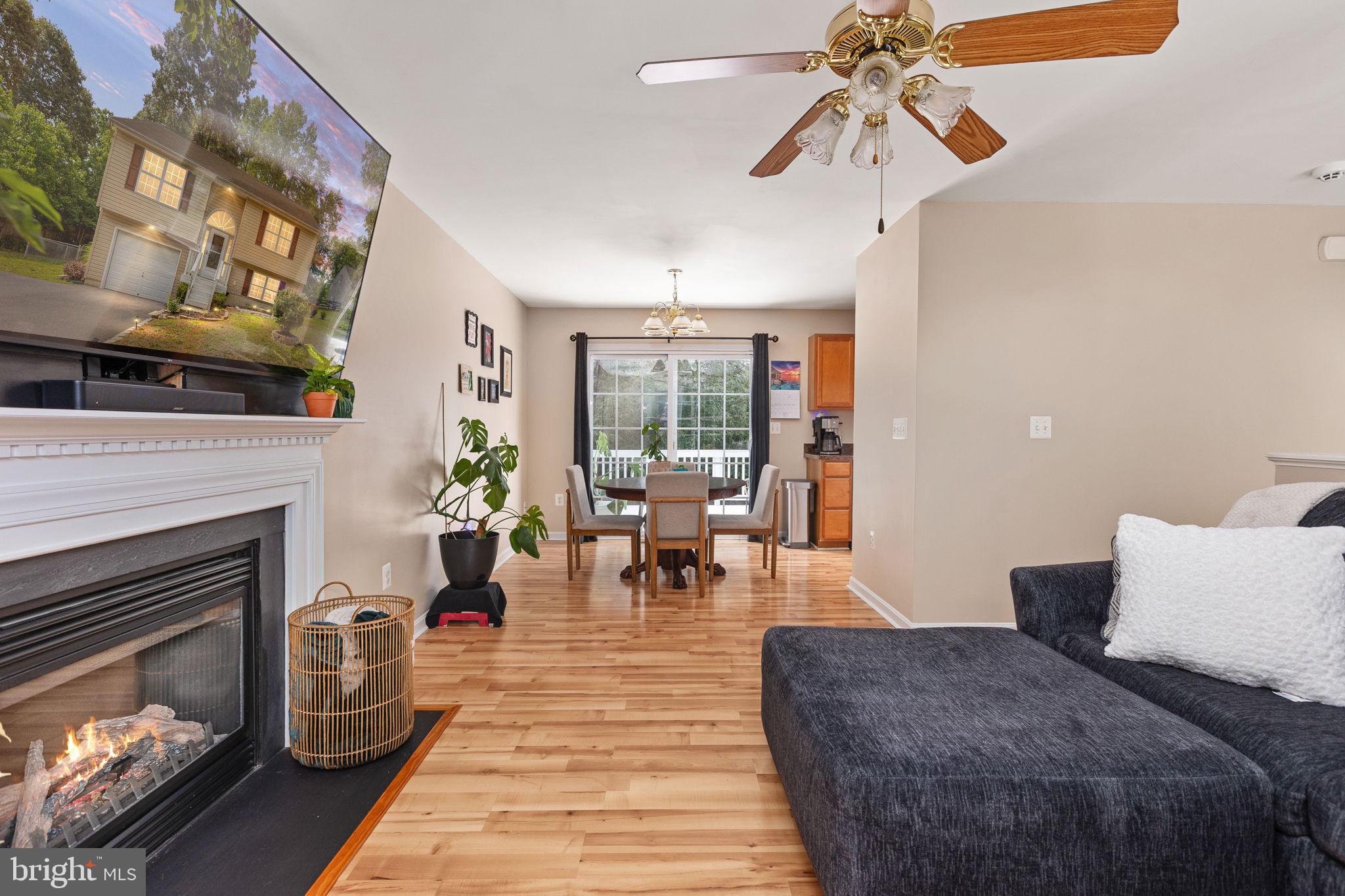 CAROLINE VILLAGE - Residential