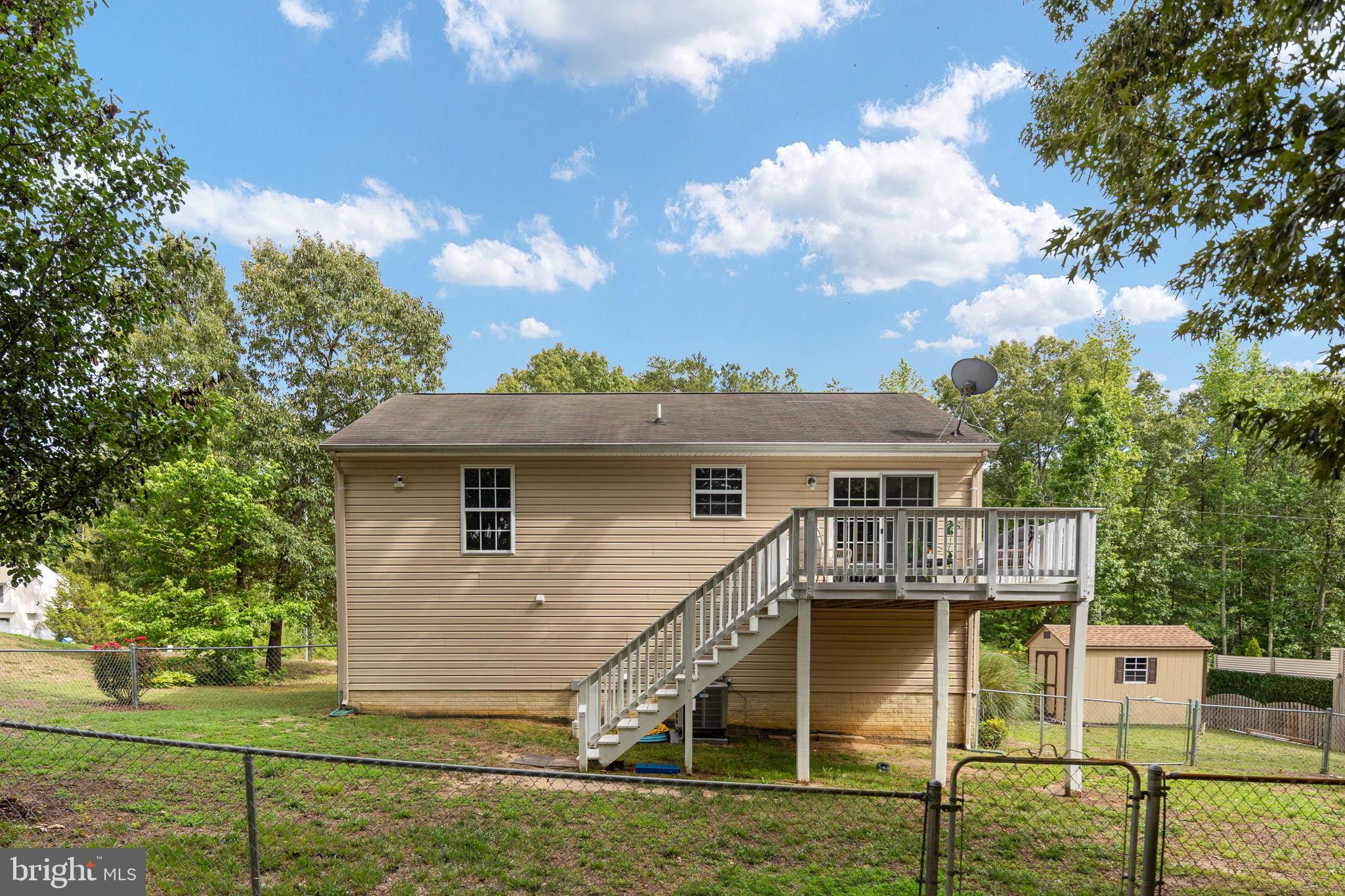 CAROLINE VILLAGE - Residential