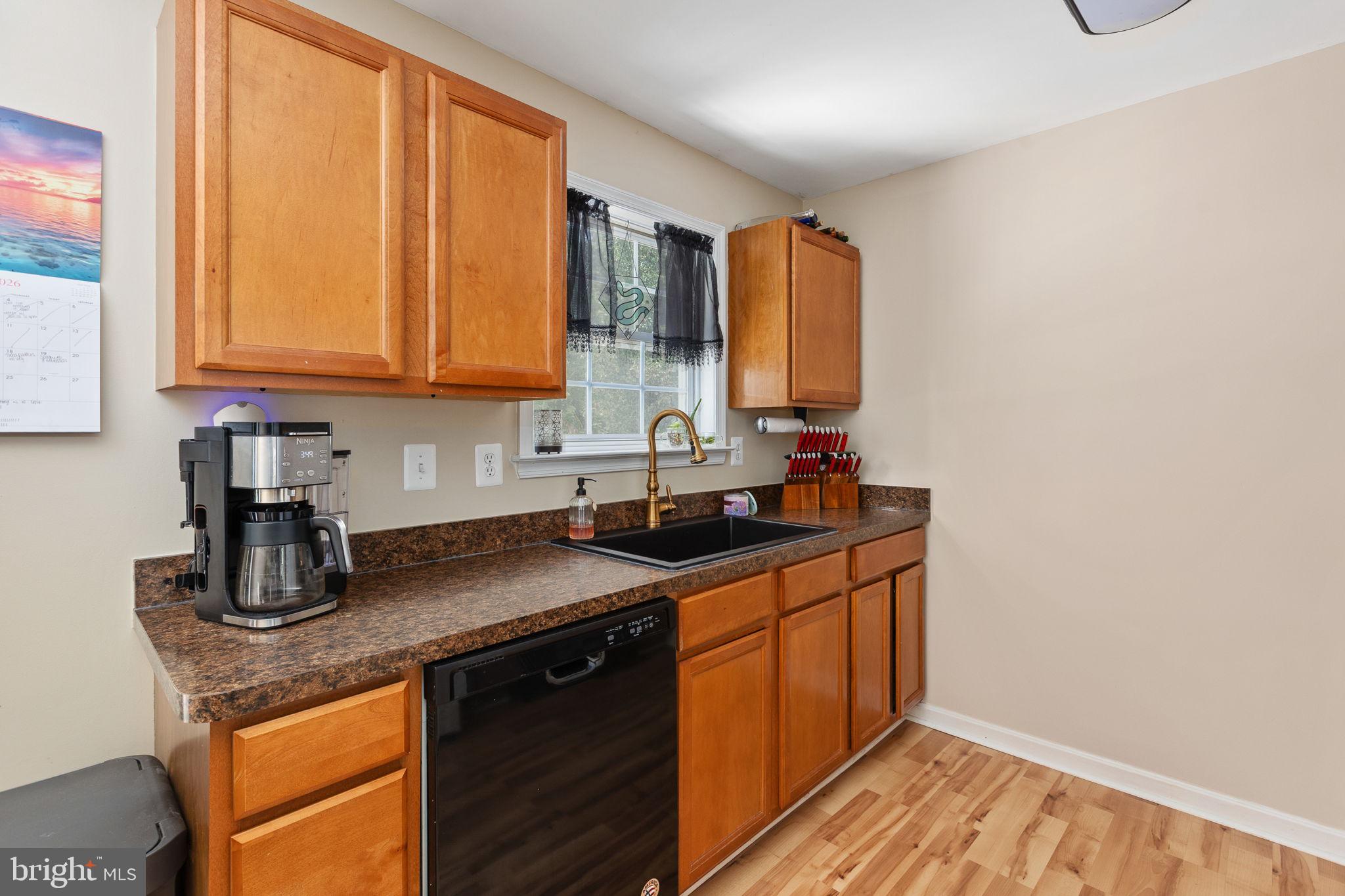 CAROLINE VILLAGE - Residential
