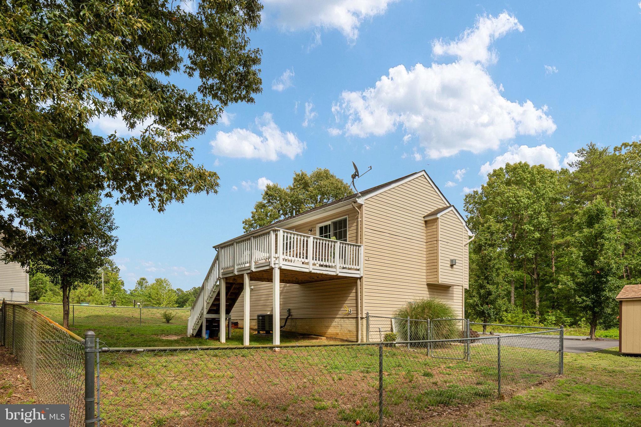 CAROLINE VILLAGE - Residential