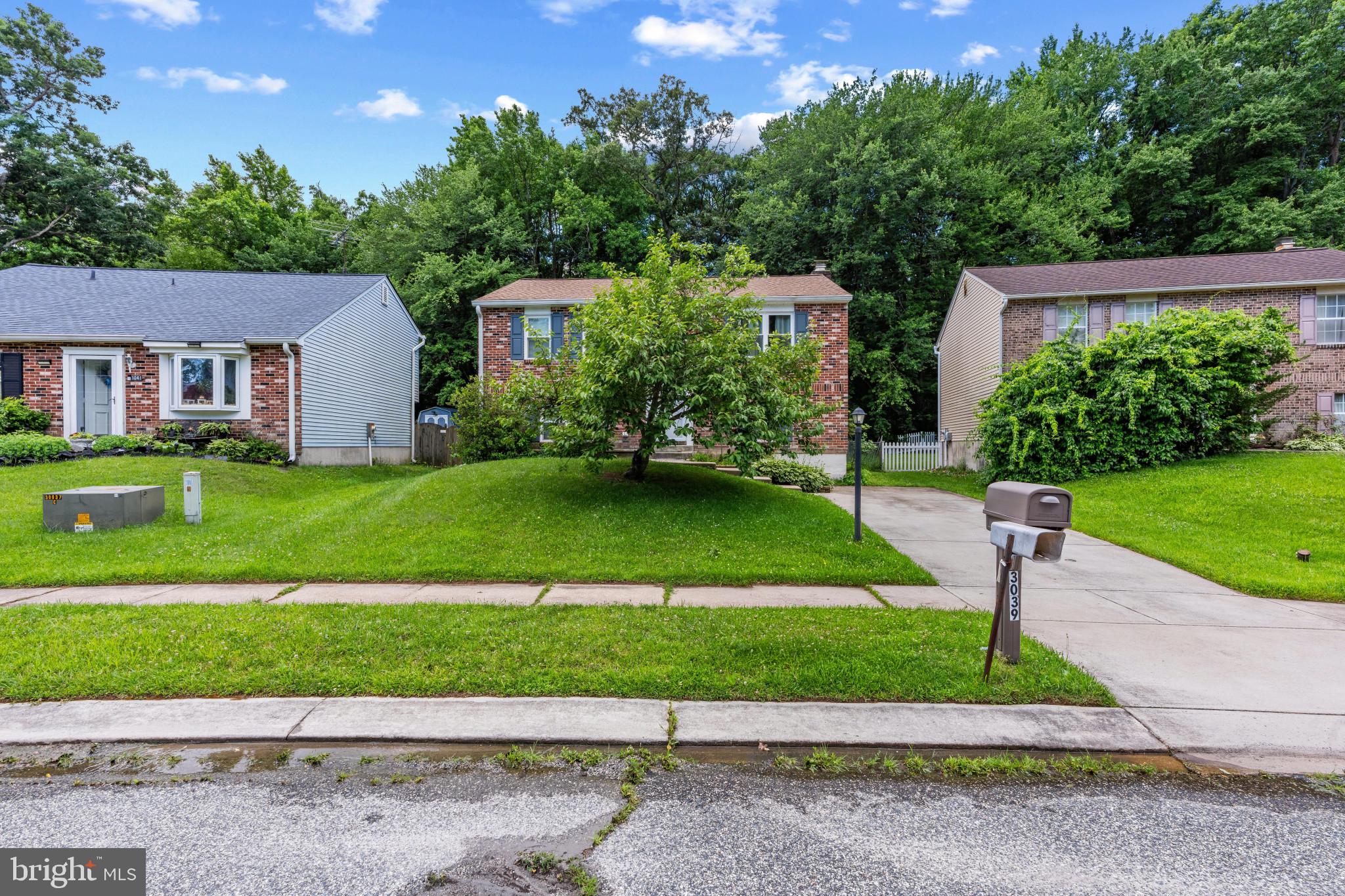 HARBOUR OAKS - Residential