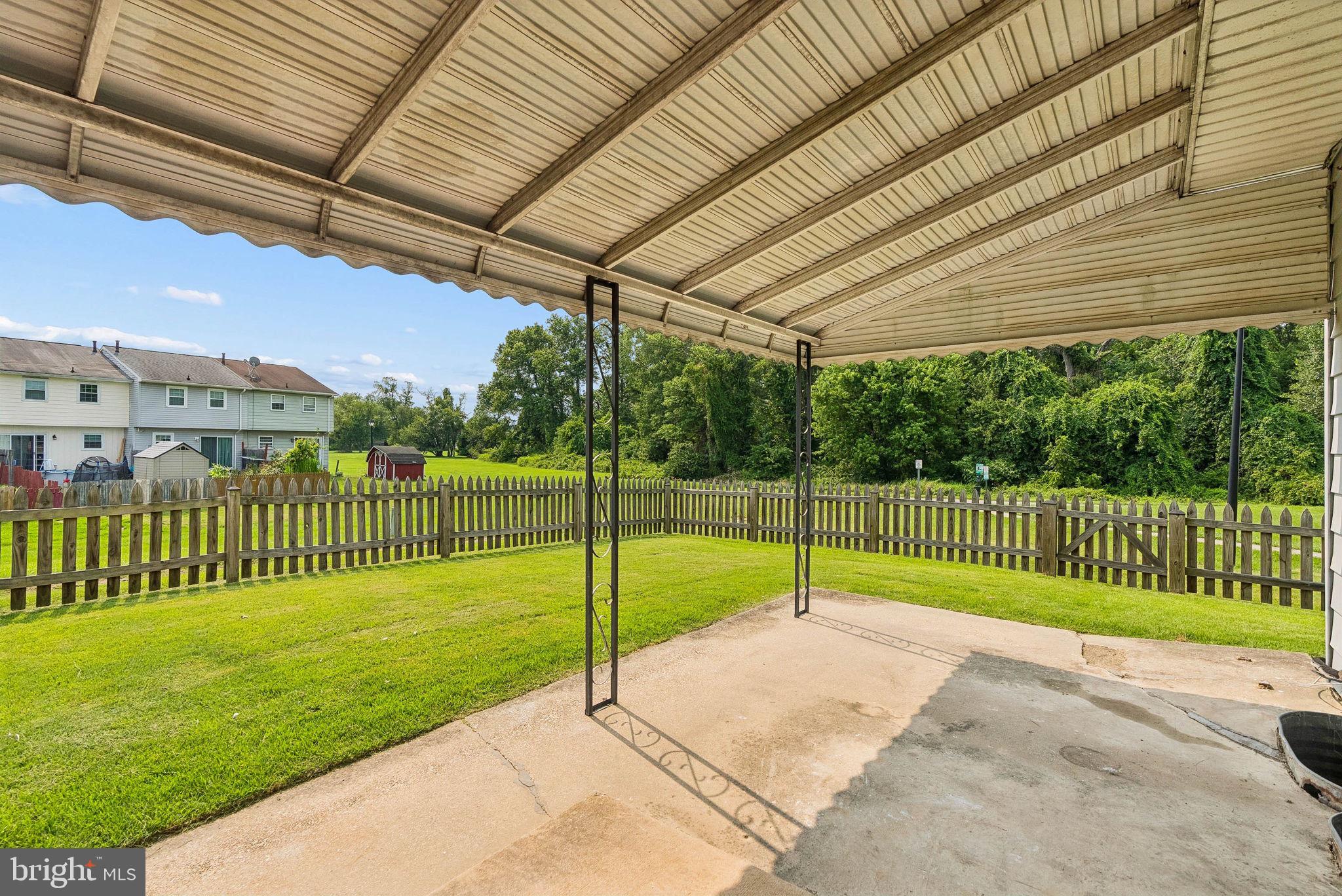 KINGS COURT - Residential