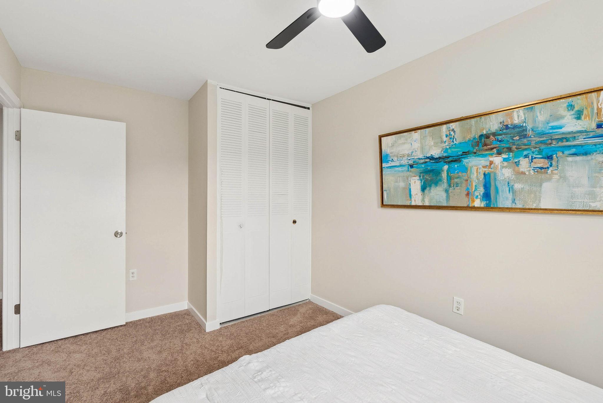 KINGS COURT - Residential