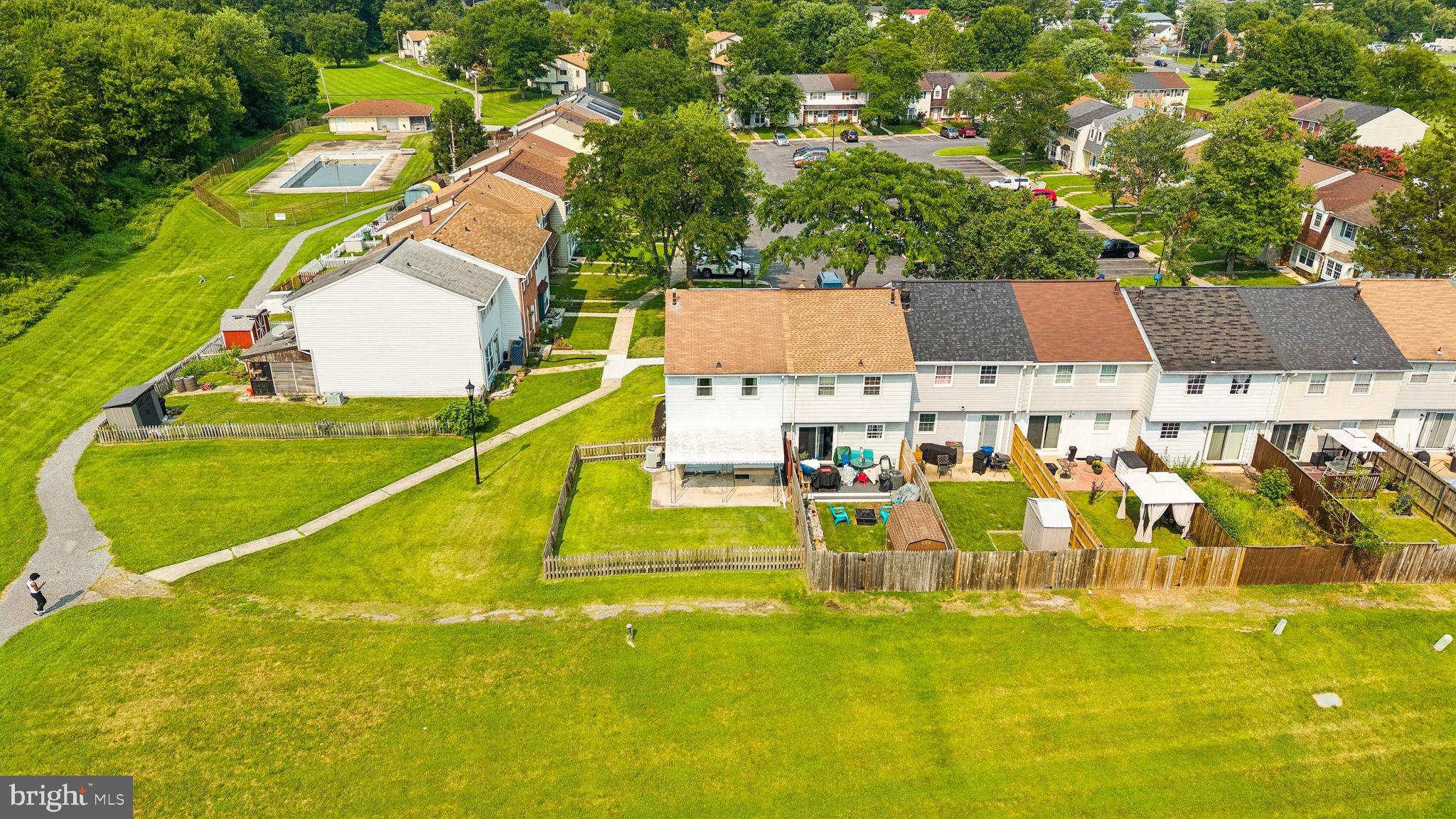 KINGS COURT - Residential