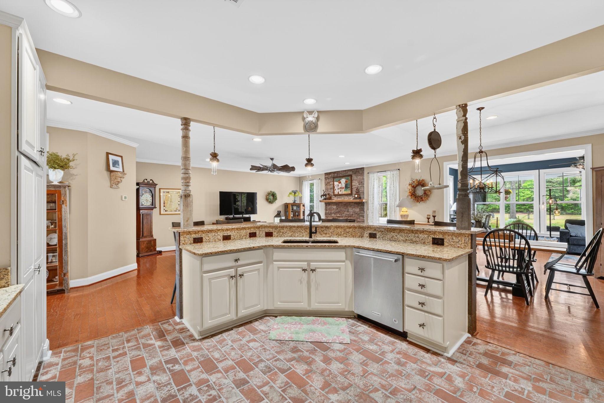 BEAVER DAM ESTATES-SOUTH - Residential