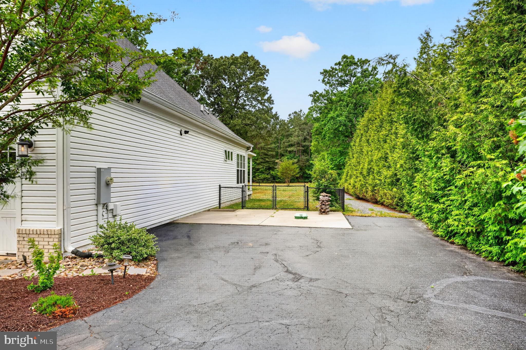 BEAVER DAM ESTATES-SOUTH - Residential