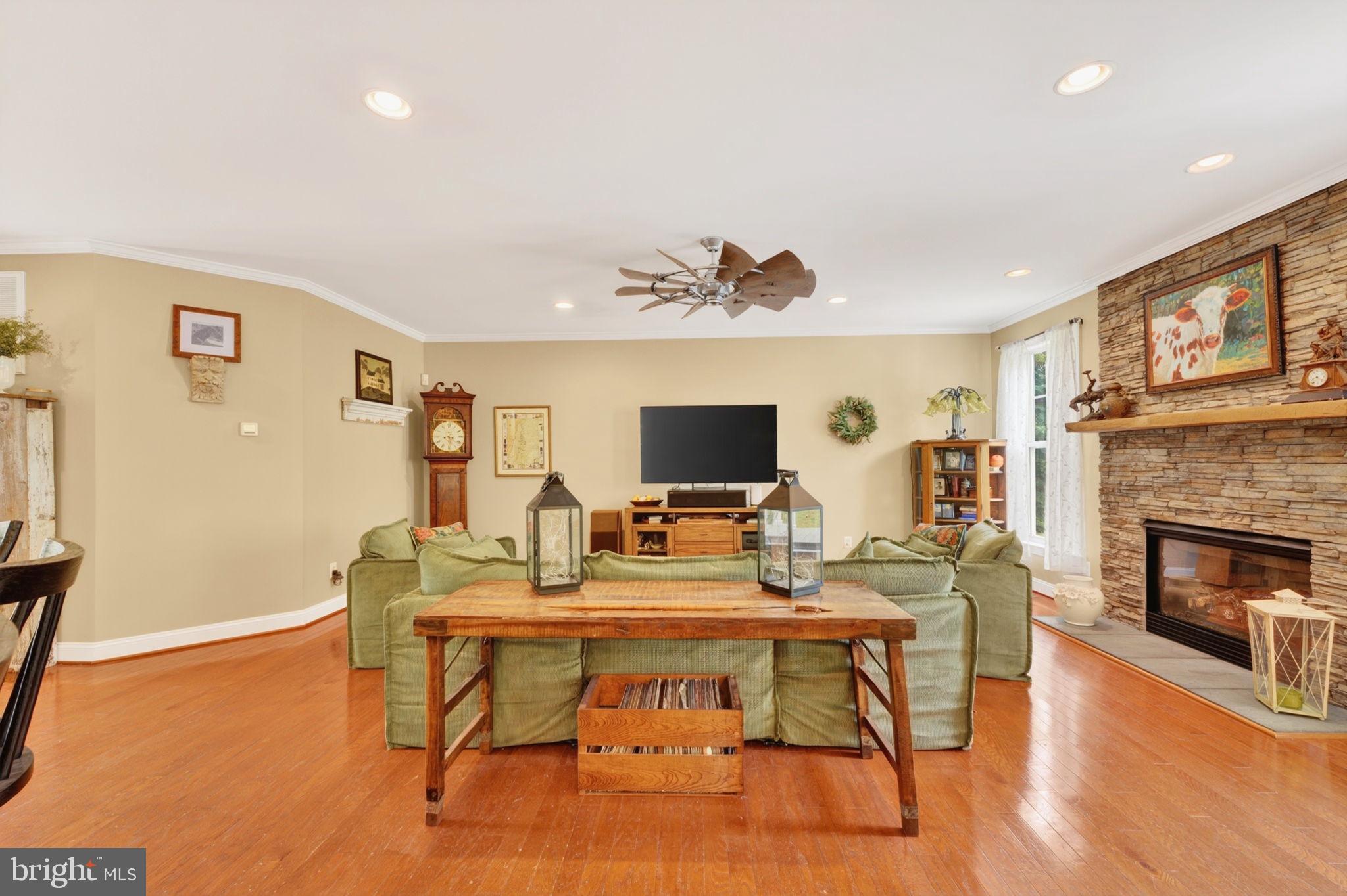 BEAVER DAM ESTATES-SOUTH - Residential