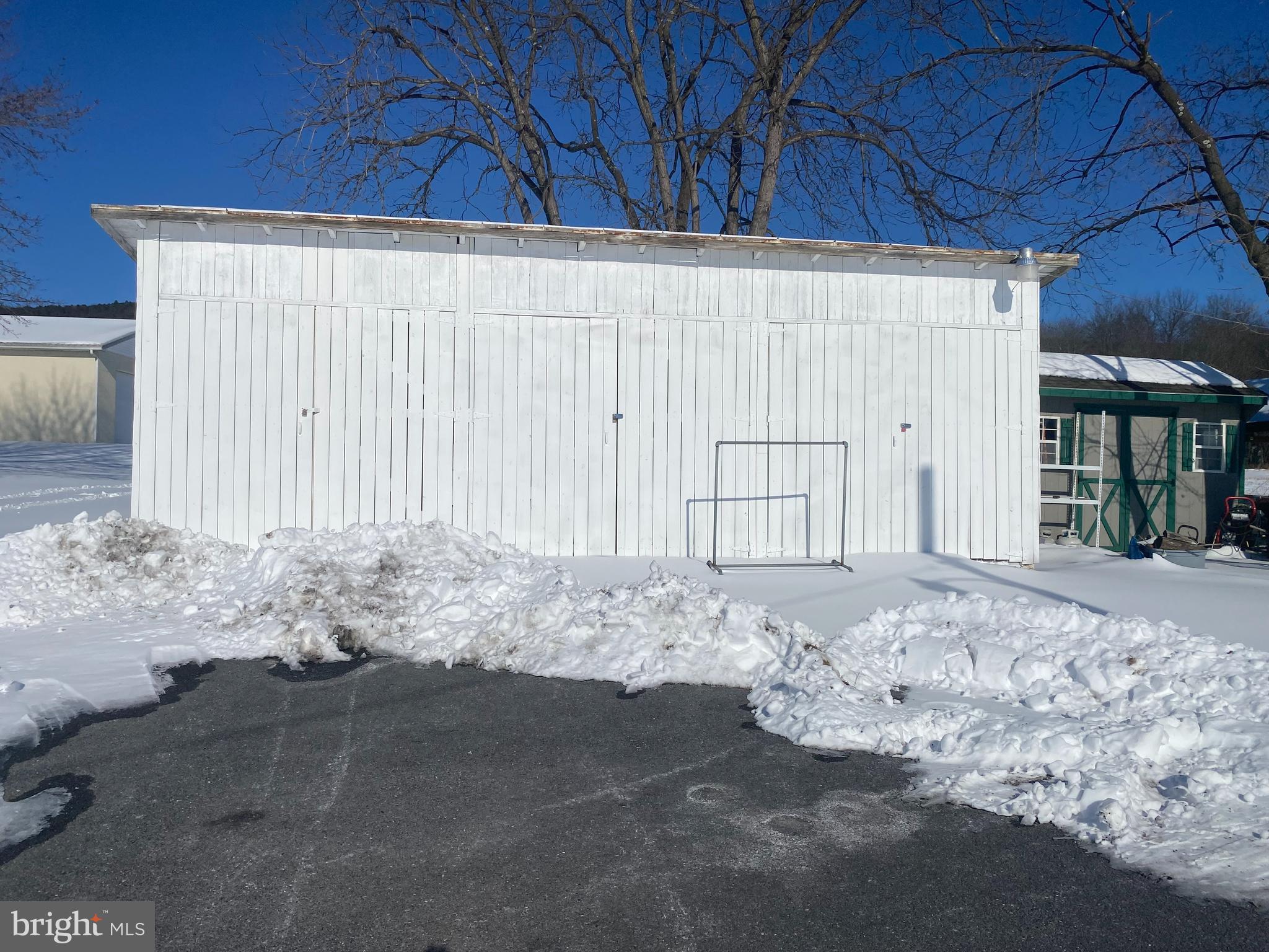 FAYETTEVILLE - Farm