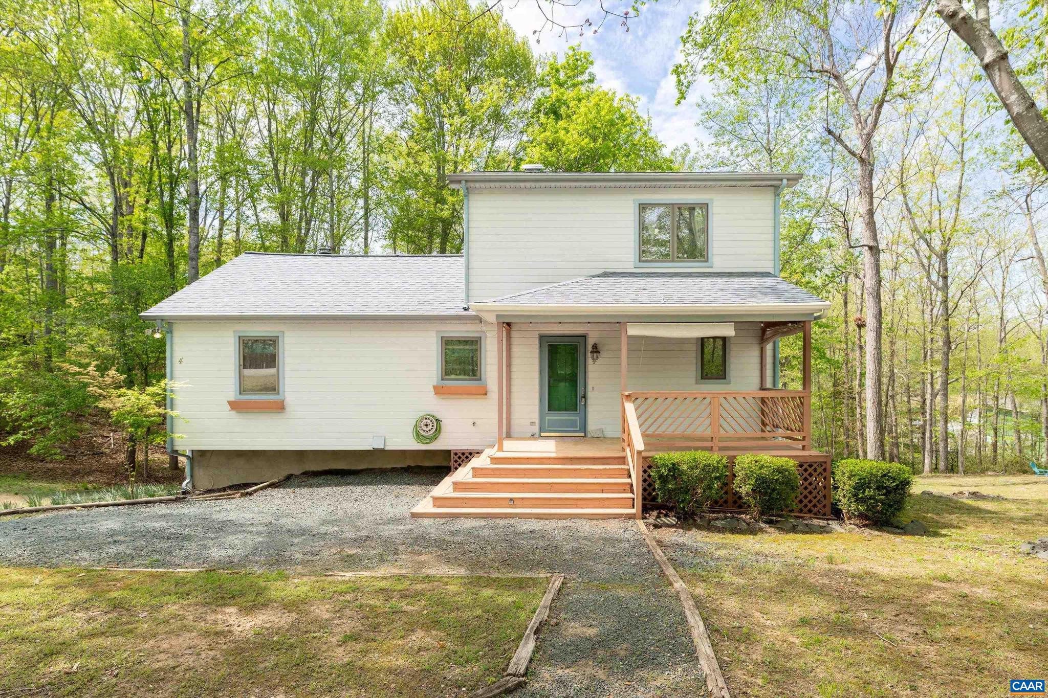 LAKE MONTICELLO - Residential