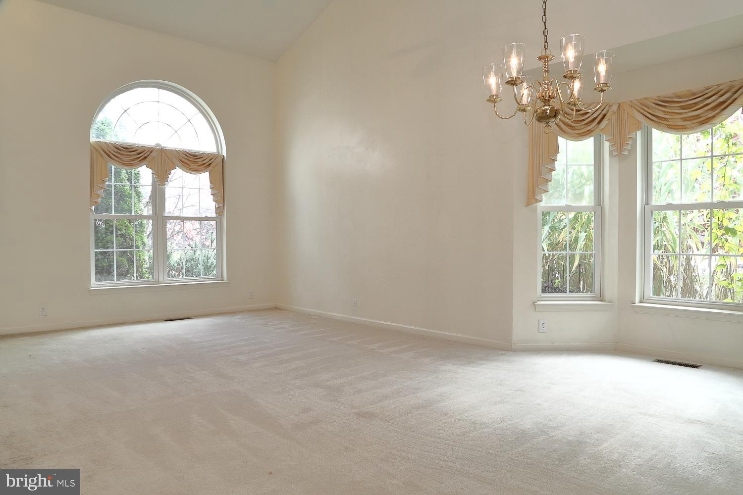 HEATHERWOODS - Residential