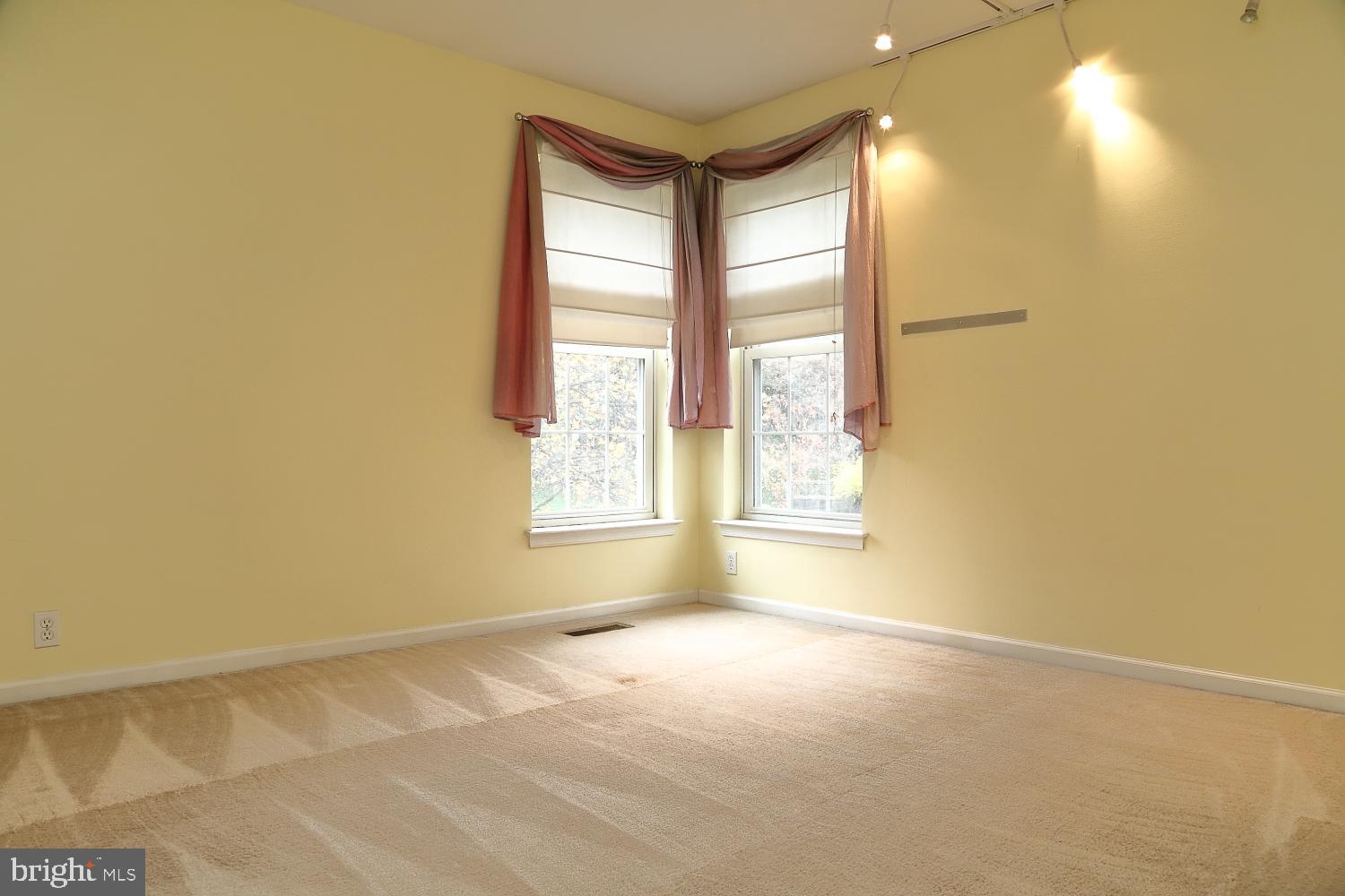 HEATHERWOODS - Residential