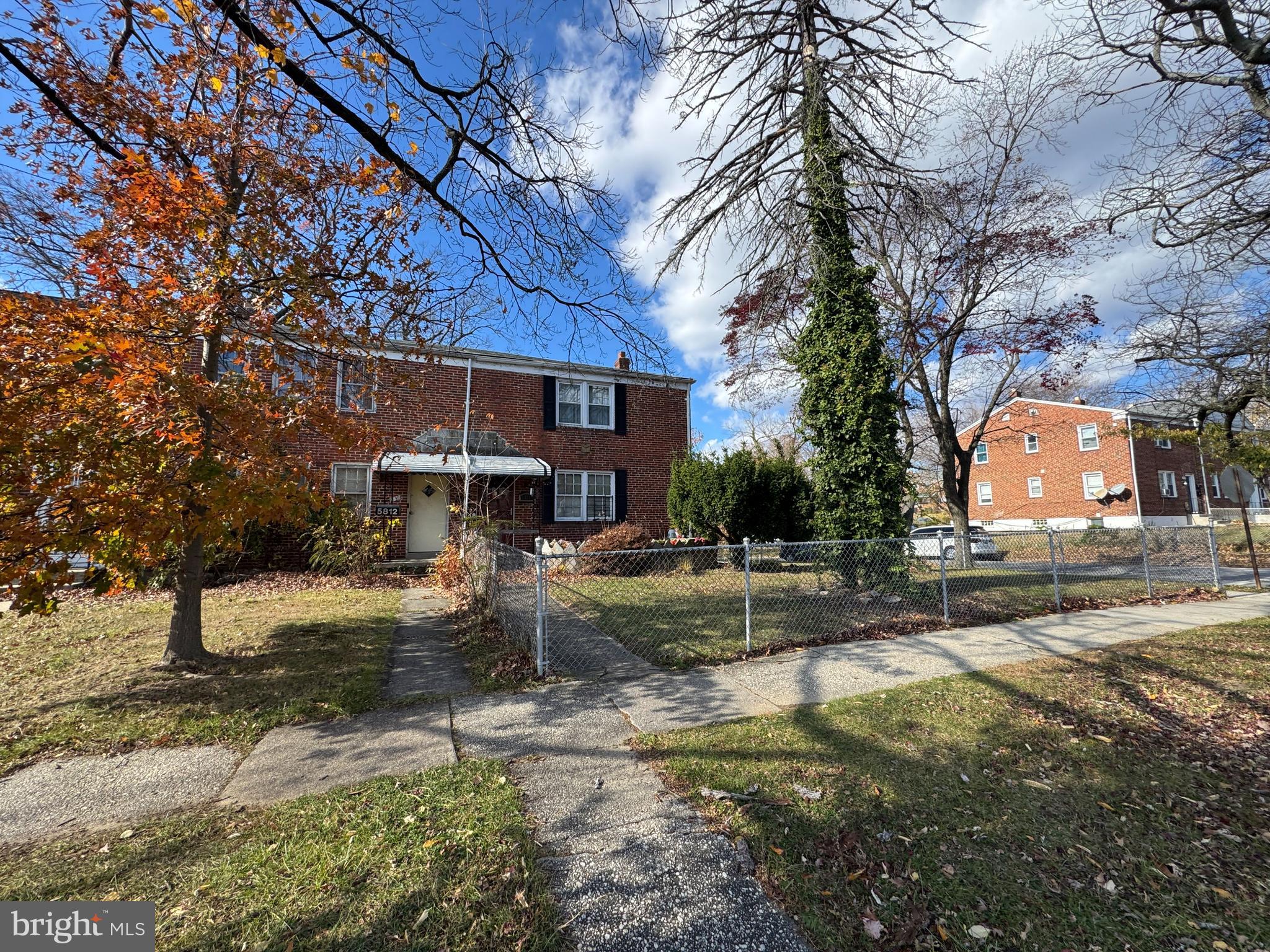 GLEN OAKS - Residential