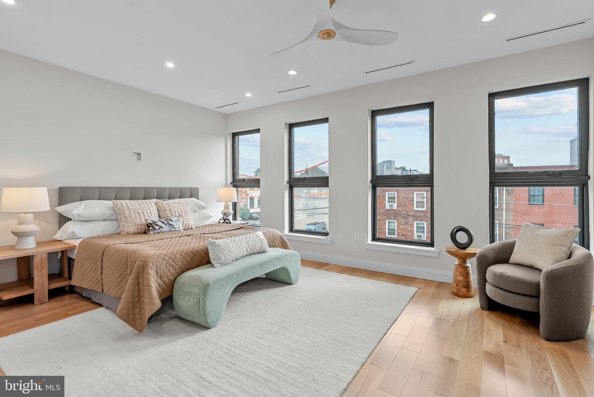 BELLA VISTA - Residential