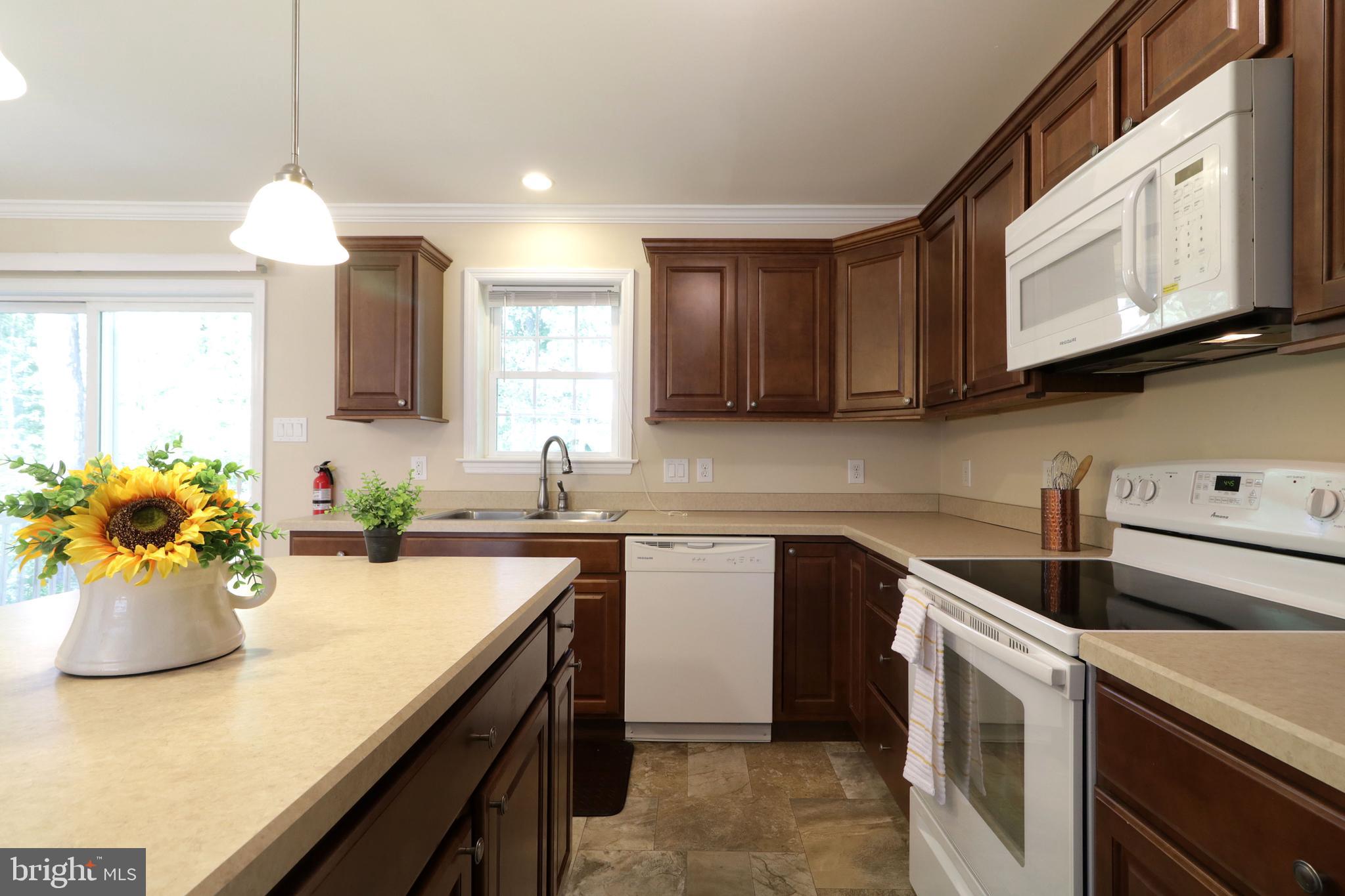 NITTANY GROVE - Residential