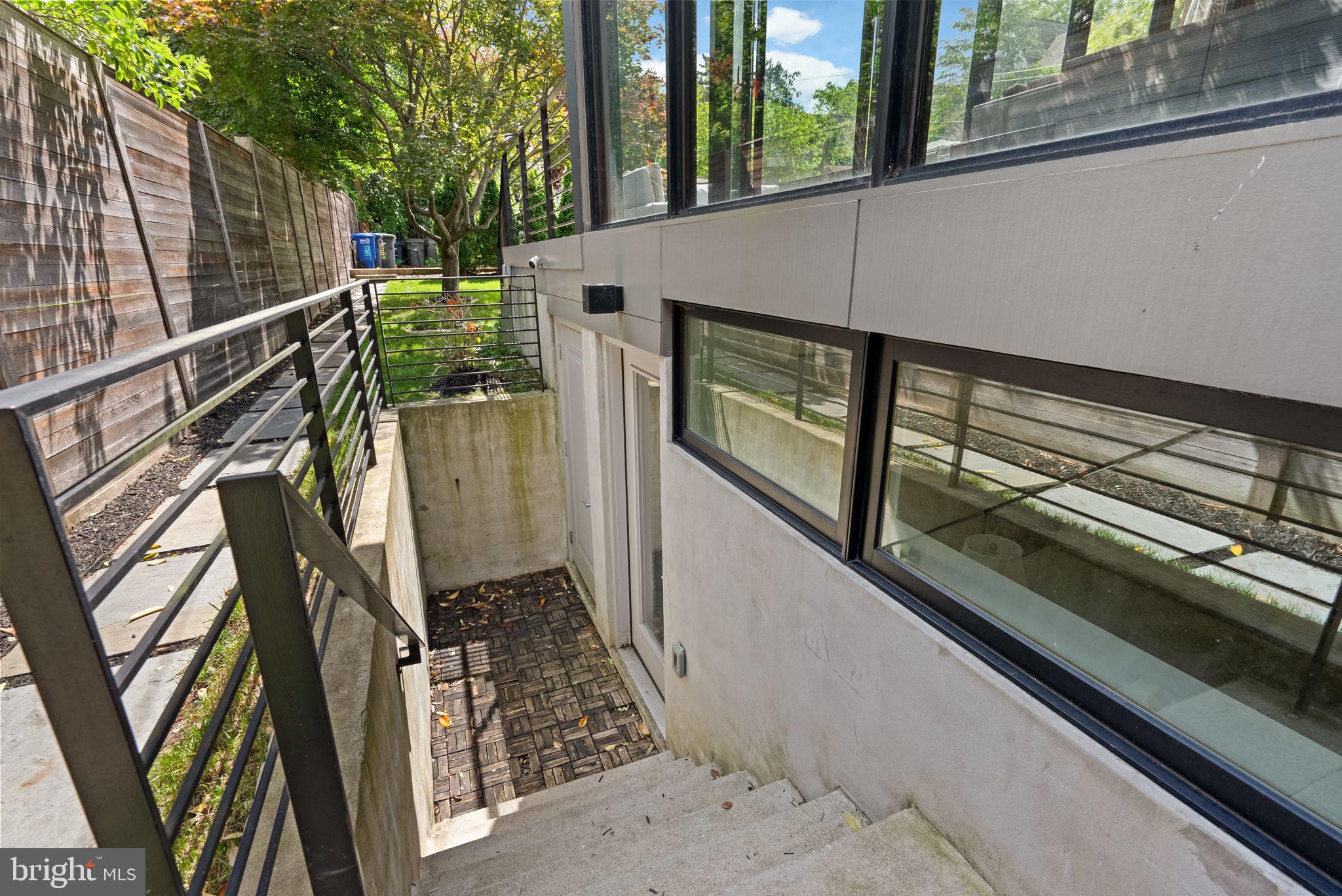OBSERVATORY CIRCLE - Residential