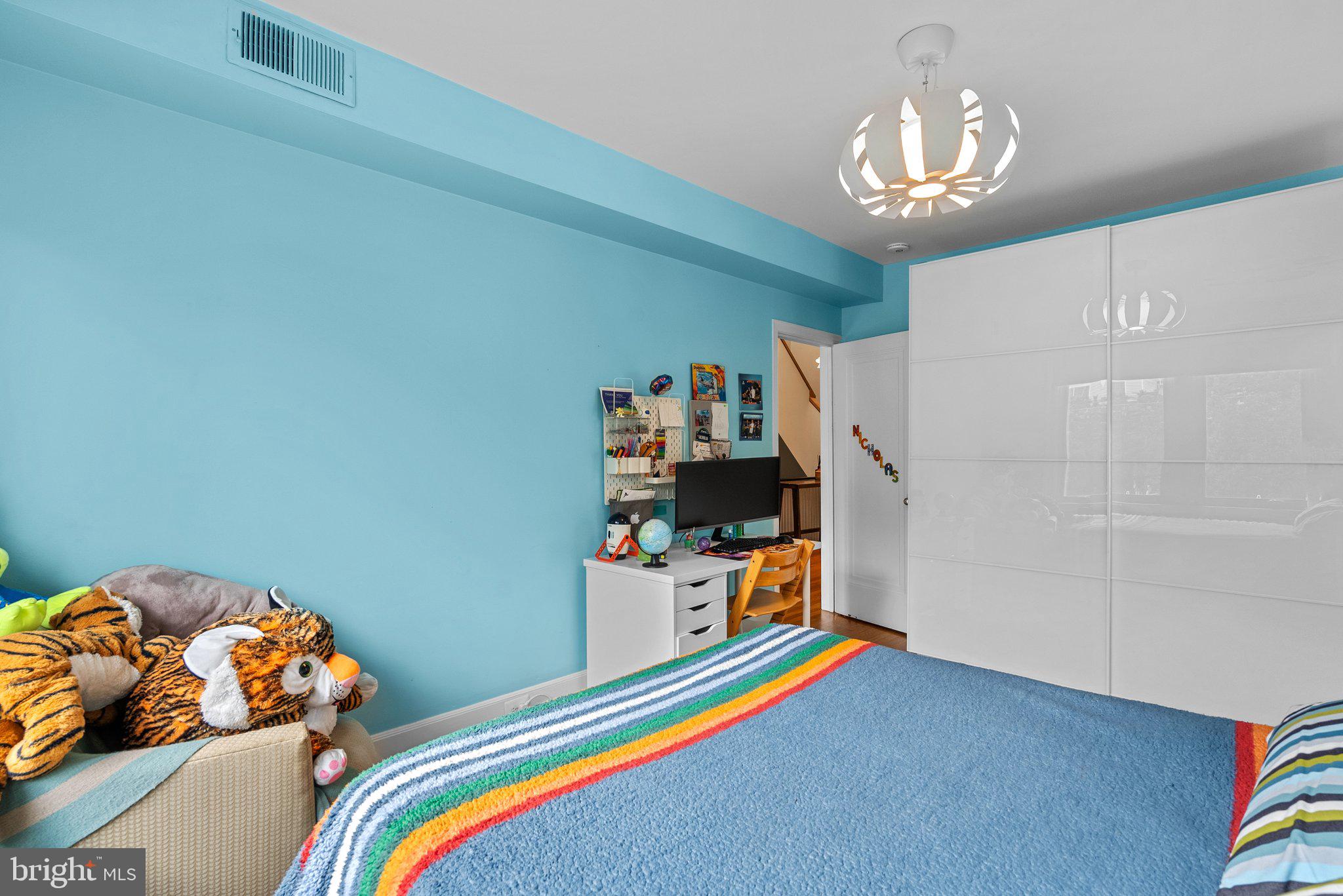 OBSERVATORY CIRCLE - Residential