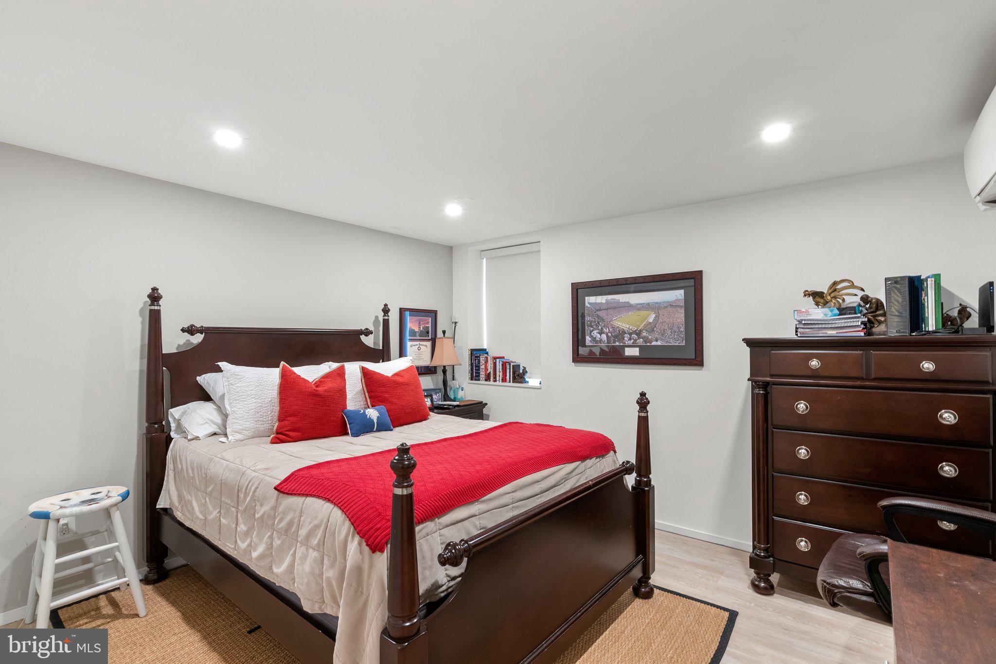 OBSERVATORY CIRCLE - Residential