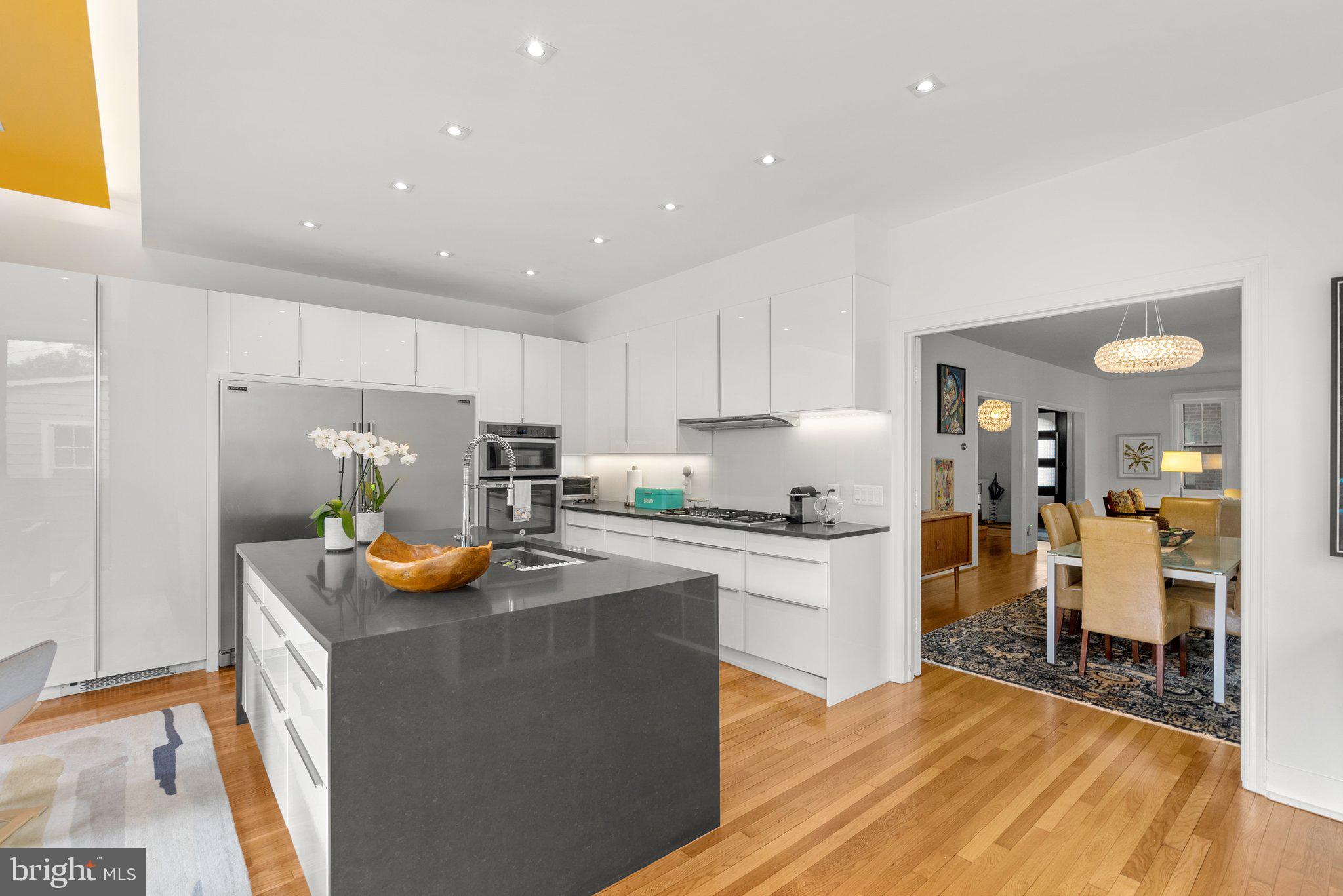 OBSERVATORY CIRCLE - Residential